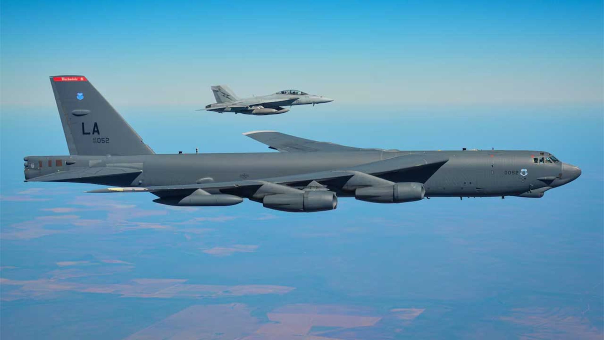 بمب‌افکن B-52