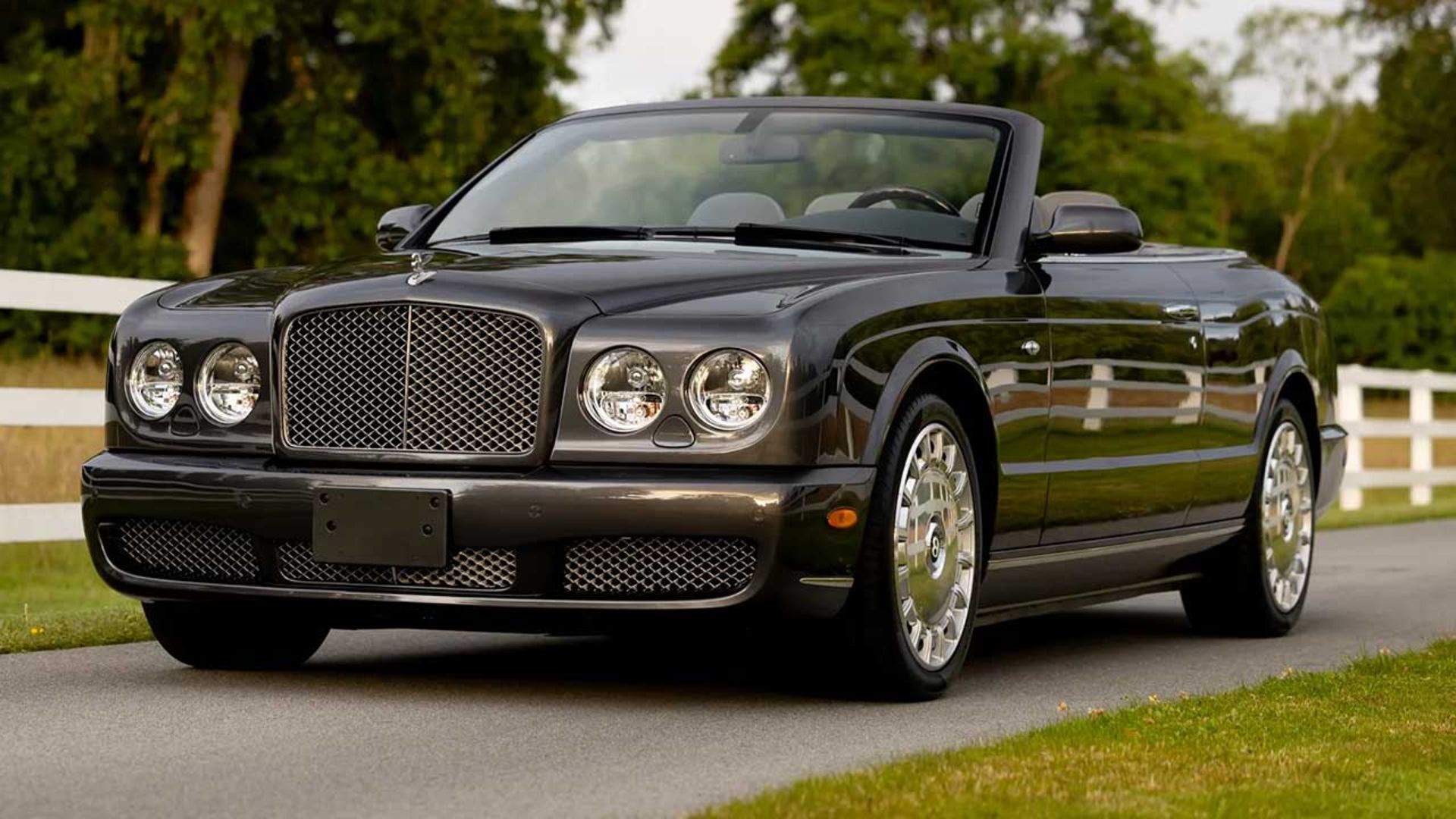 بنتلی آزور مدل 2009