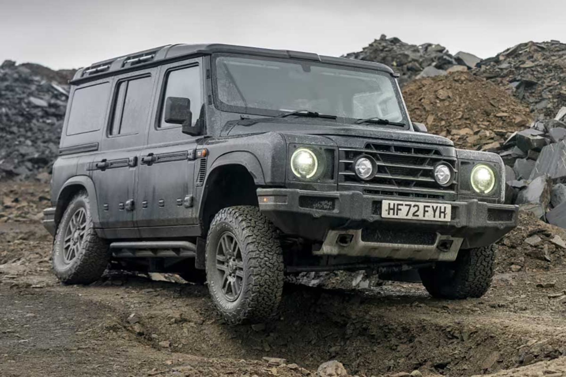 اینیوس گرنادیر