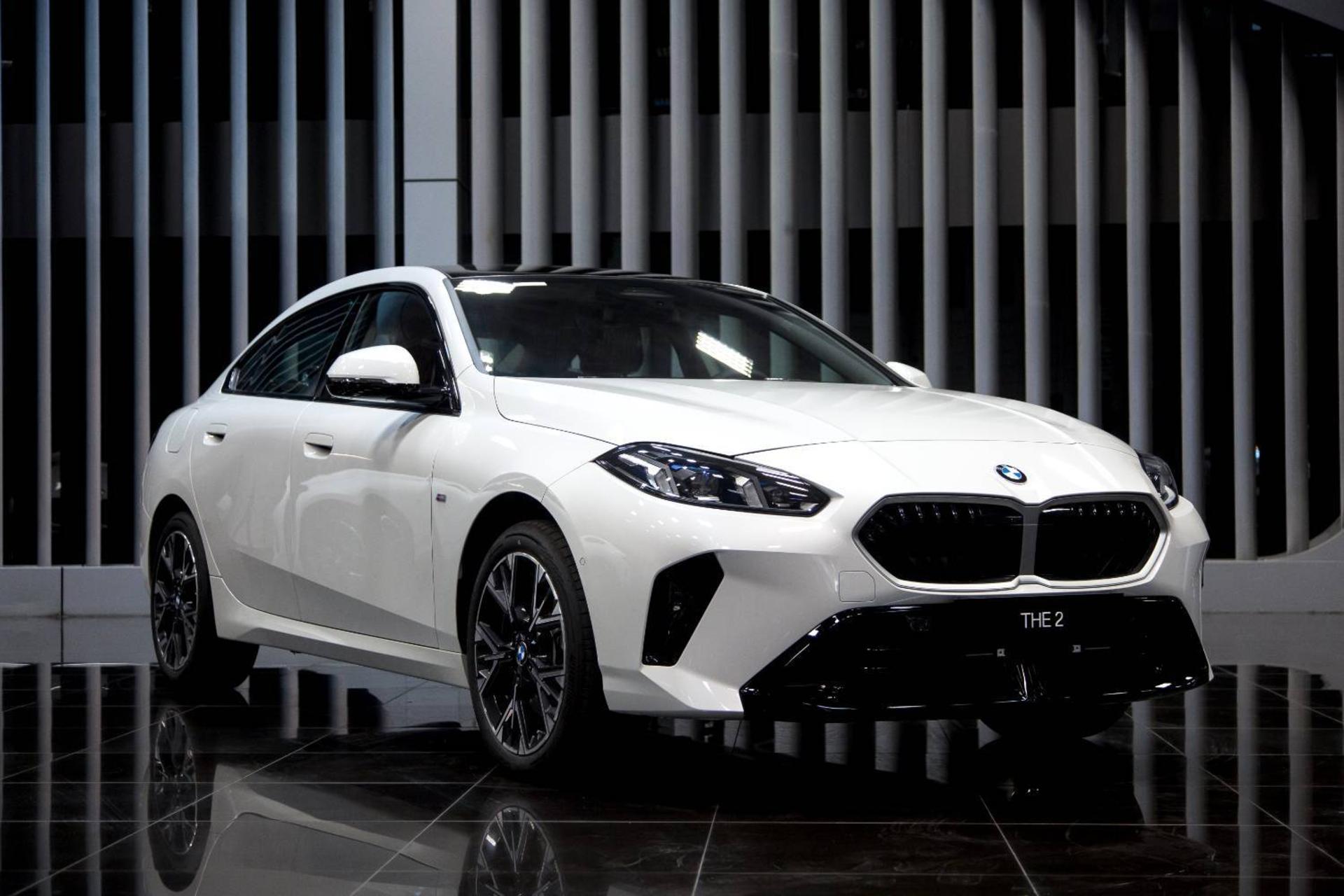 بی ام و BMW 225L MSport