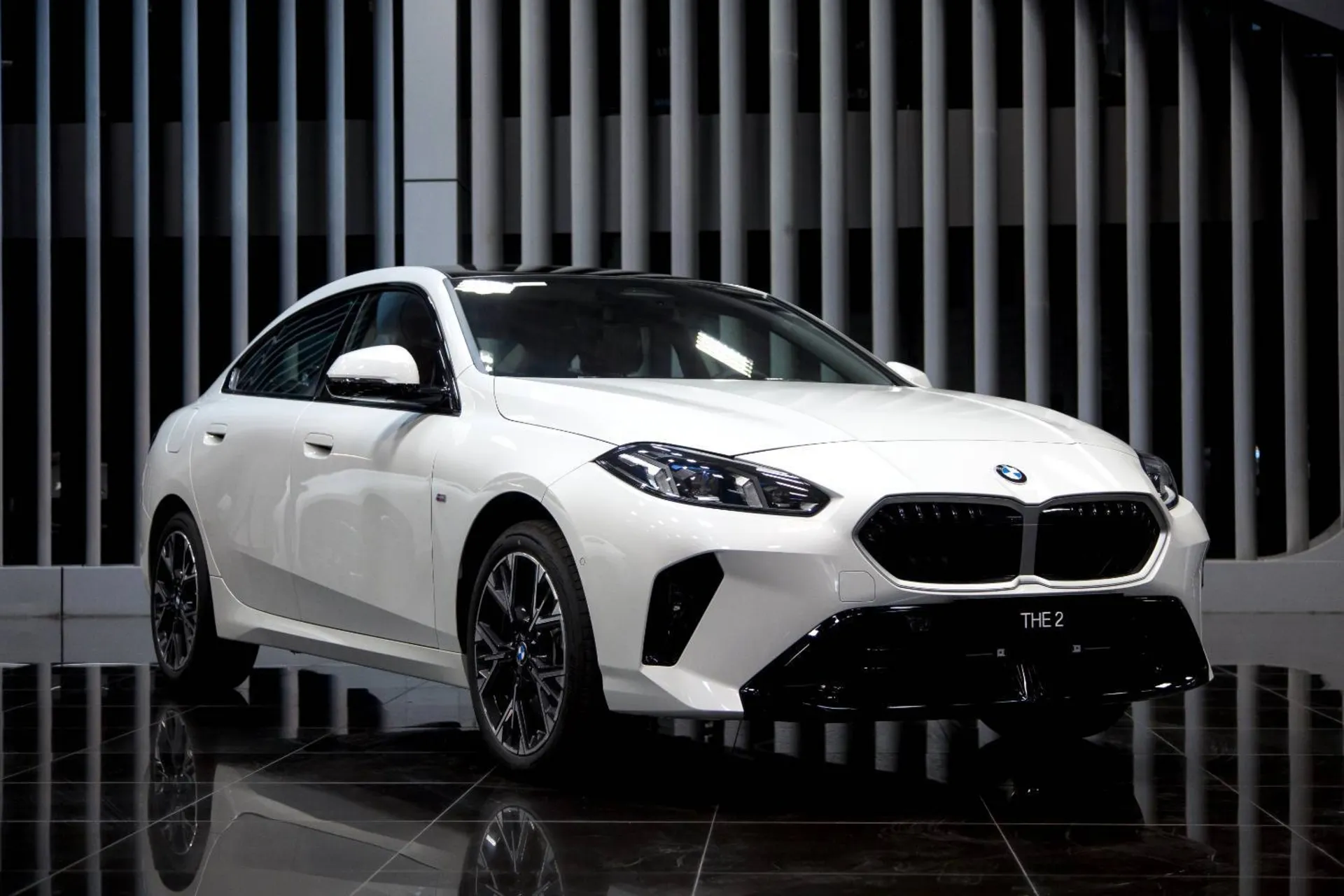 بی ام و BMW 225L MSport