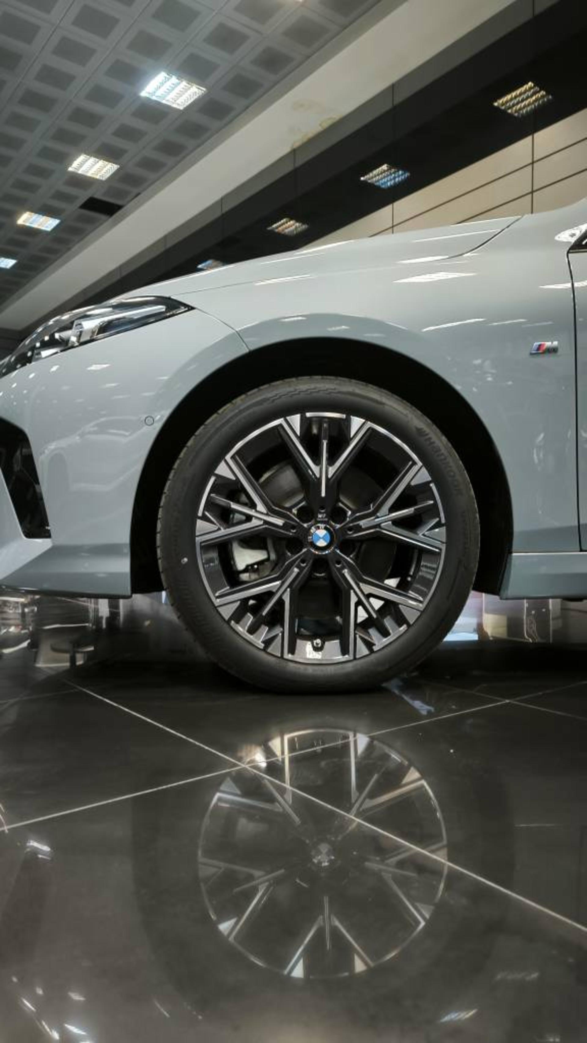 بی ام و BMW 225L MSport