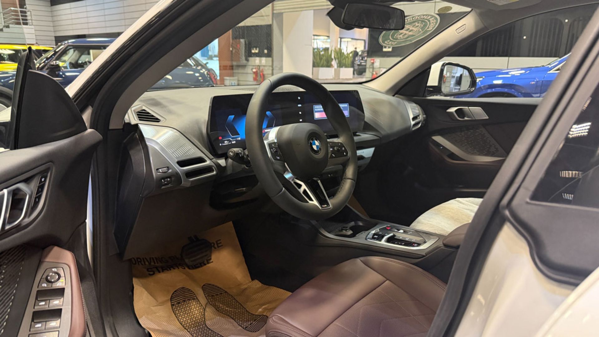 ب‌ام‌و 225L M Sport مدل ۲۰۲۵