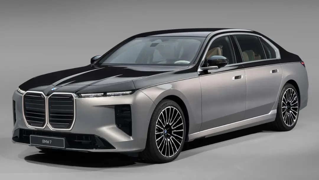 خودرو بی‌ام‌و سری ۷ (BMW 7 Series) مدل ۲۰۲۶ با طراحی جدید