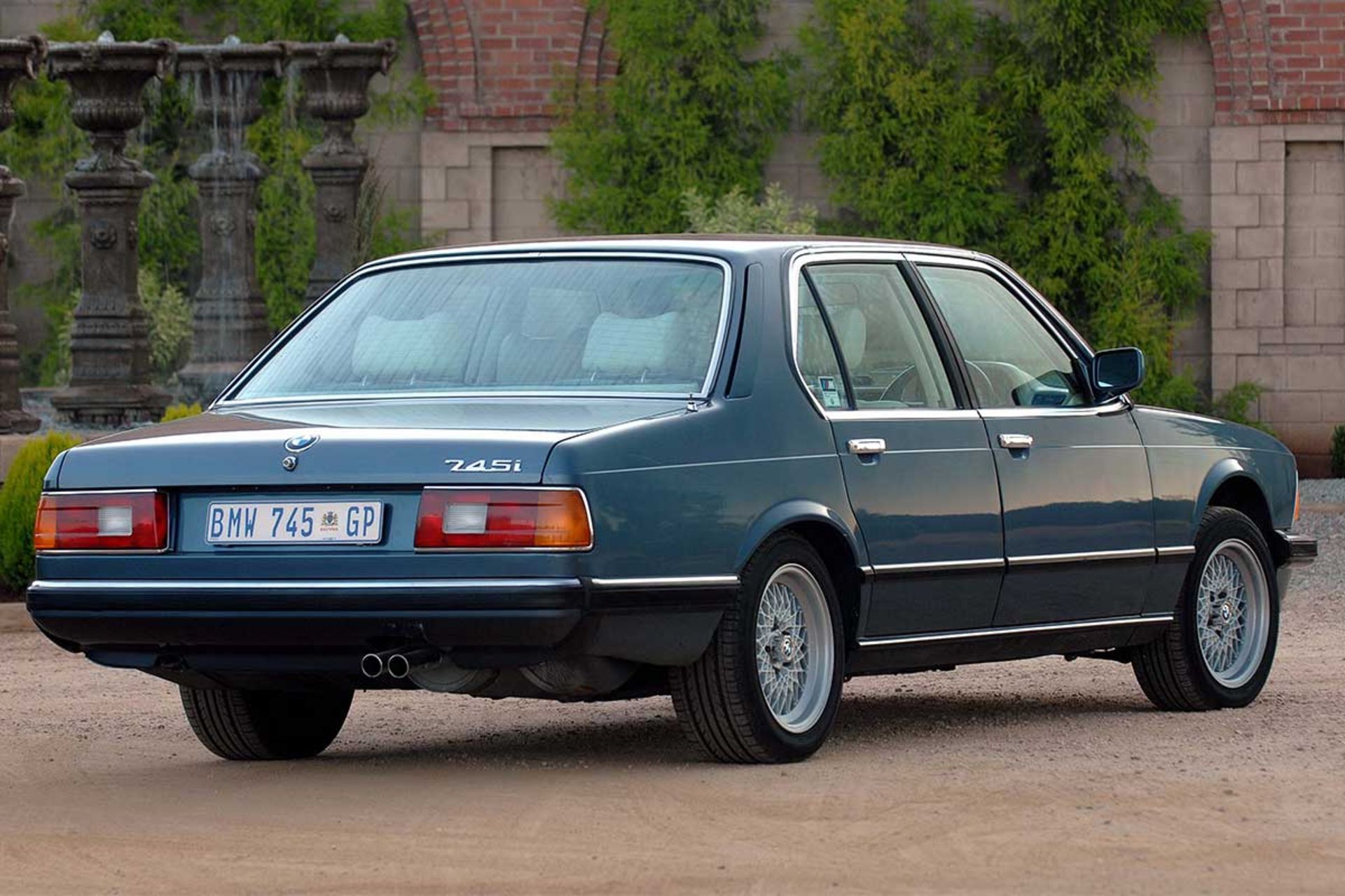 ب‌ام‌و 745i آفریقای جنوبی