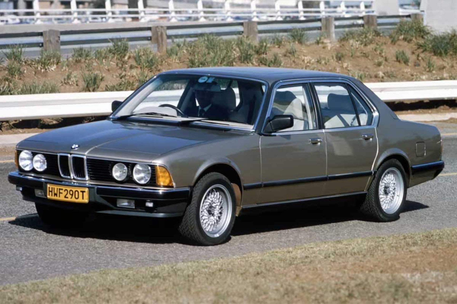 ب‌ام‌و 745i آفریقای جنوبی