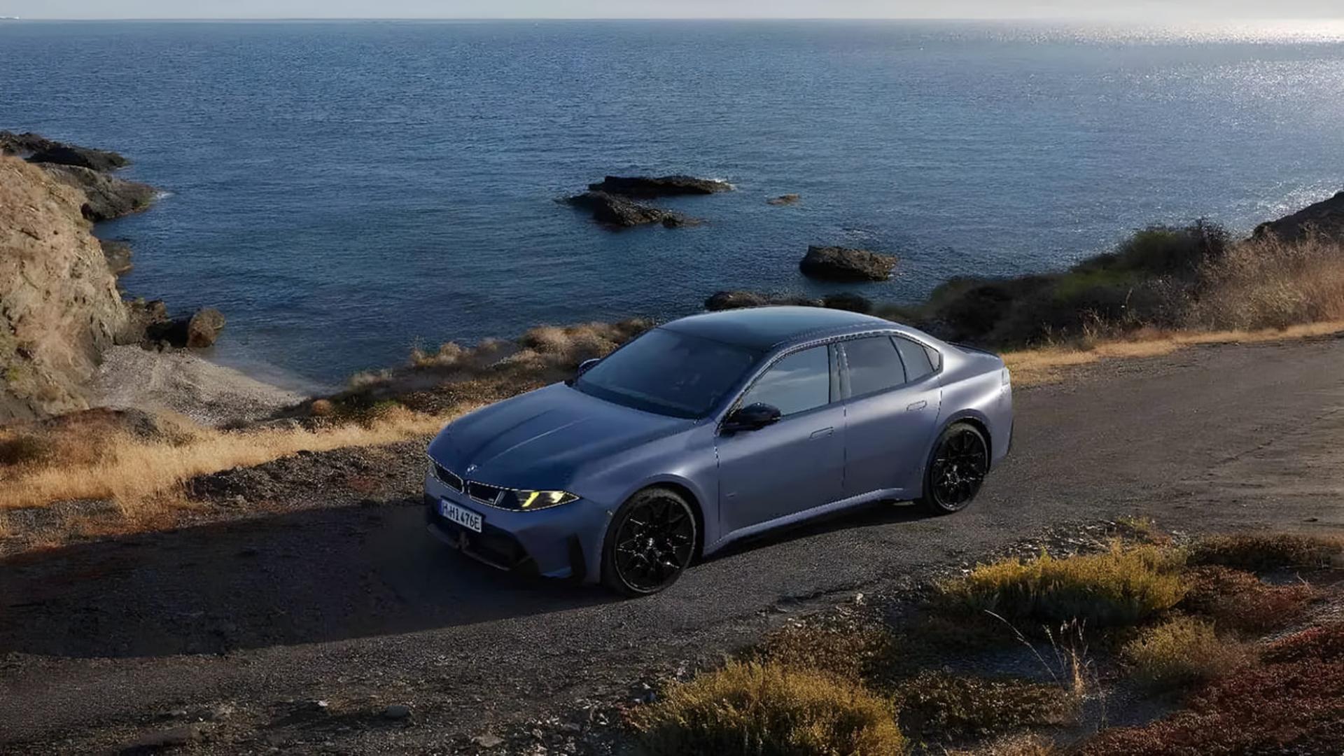 خودرو ب‌ام‌و (BMW) مدل i3 M60 در جاده‌ای ساحلی