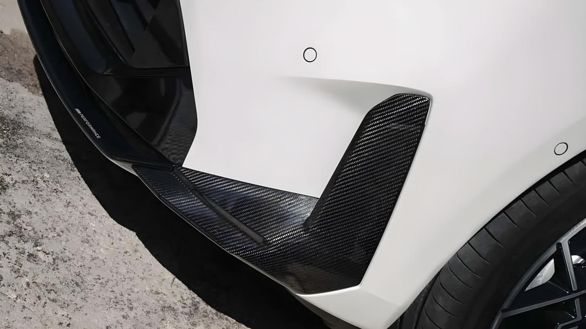 بخش فیبر کربن بدنه خودروی ب‌ام‌و (BMW) i3 M60