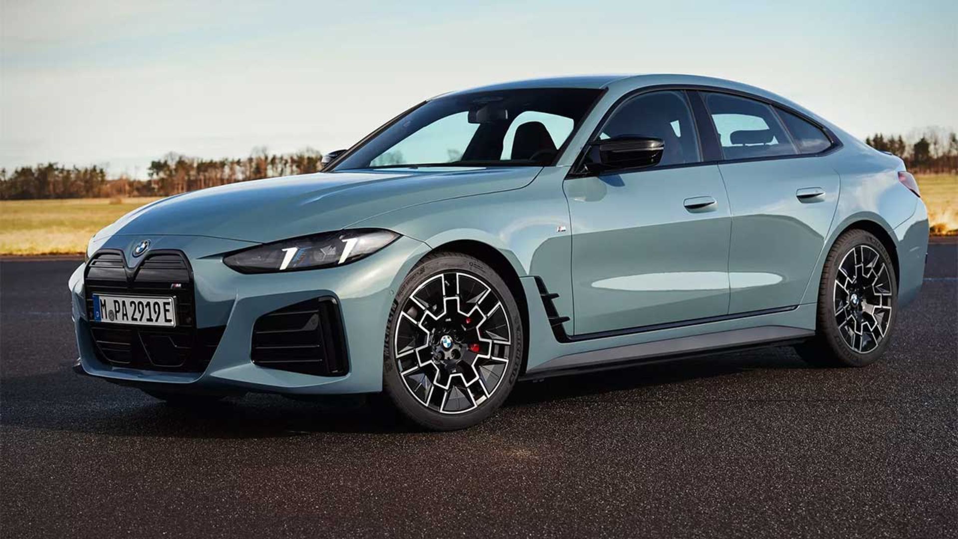 بی ام و i4 مدل 2026 