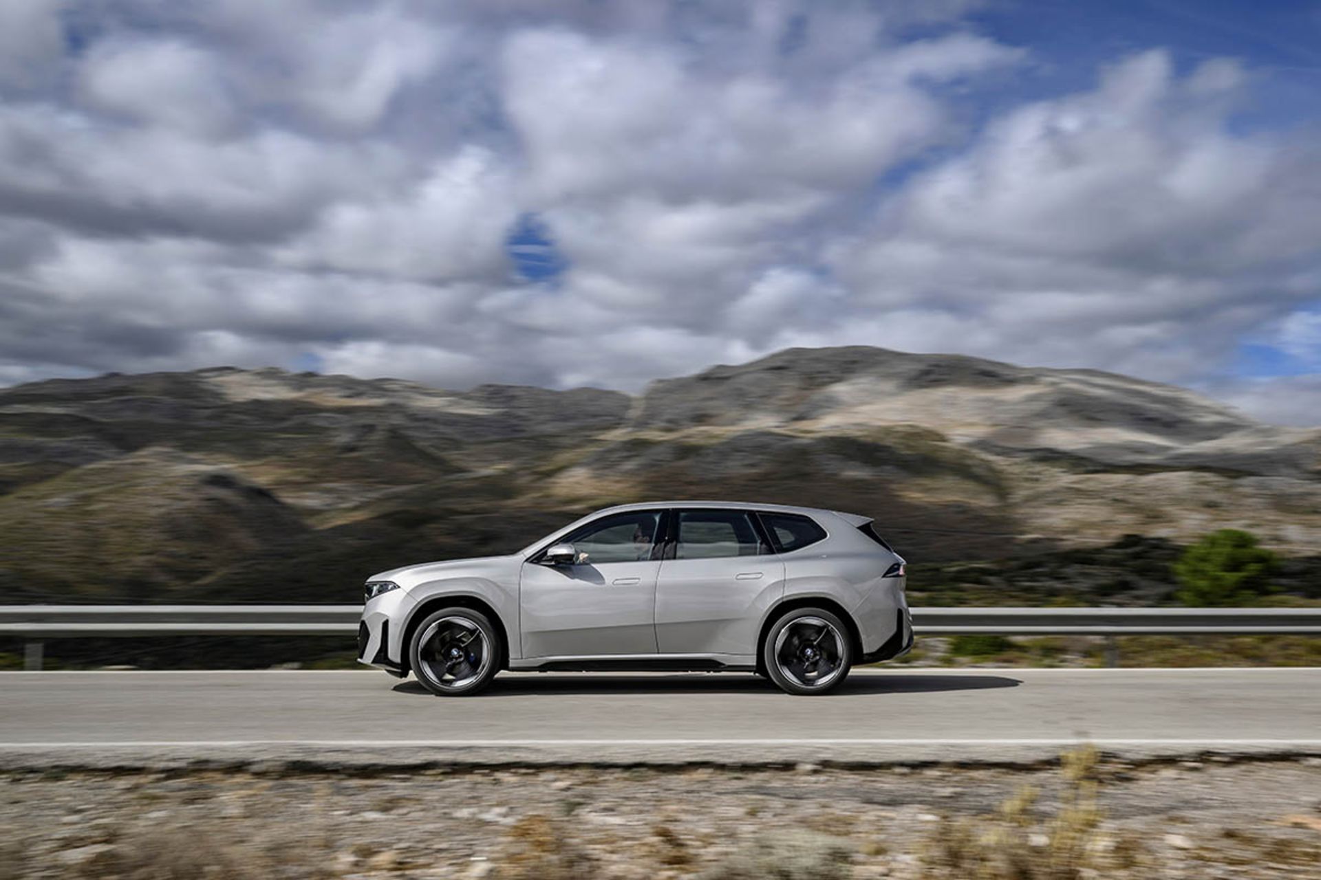 بی ام و IX3 نیوکلاس