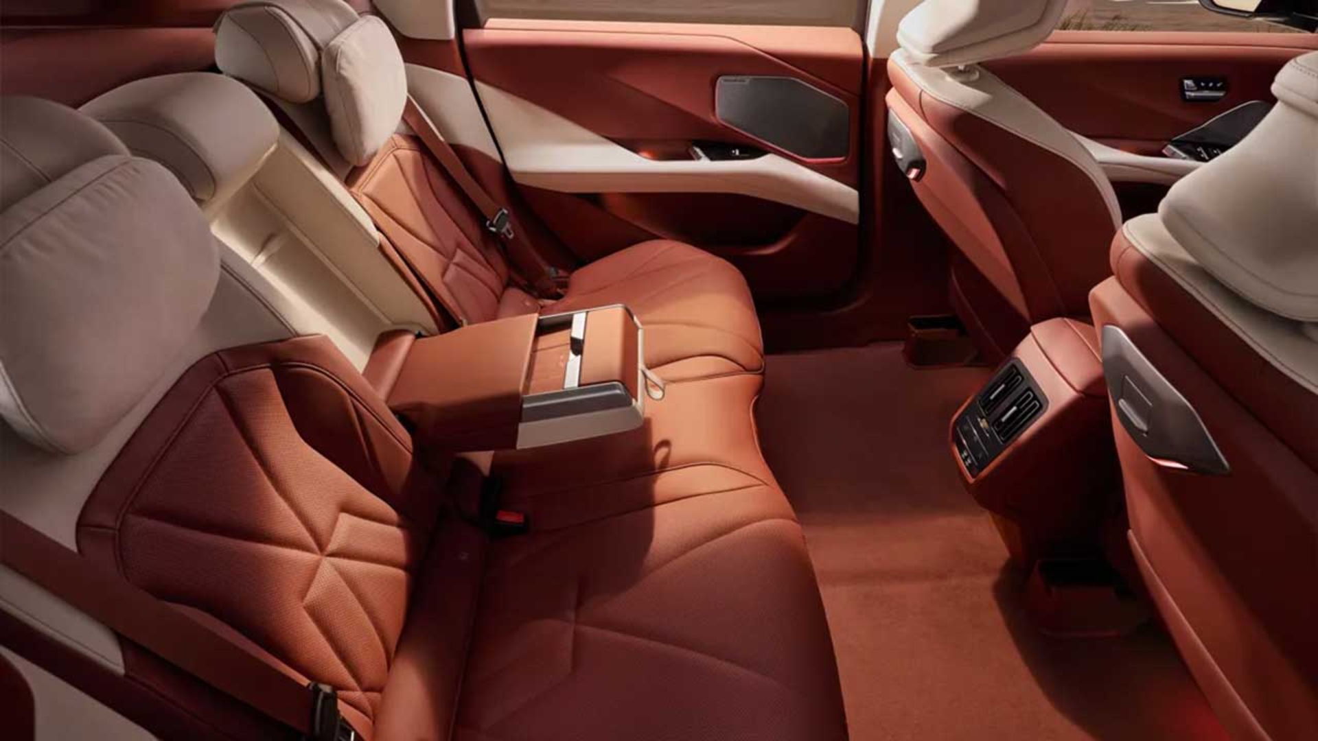 بی‌ام‌و iX3L