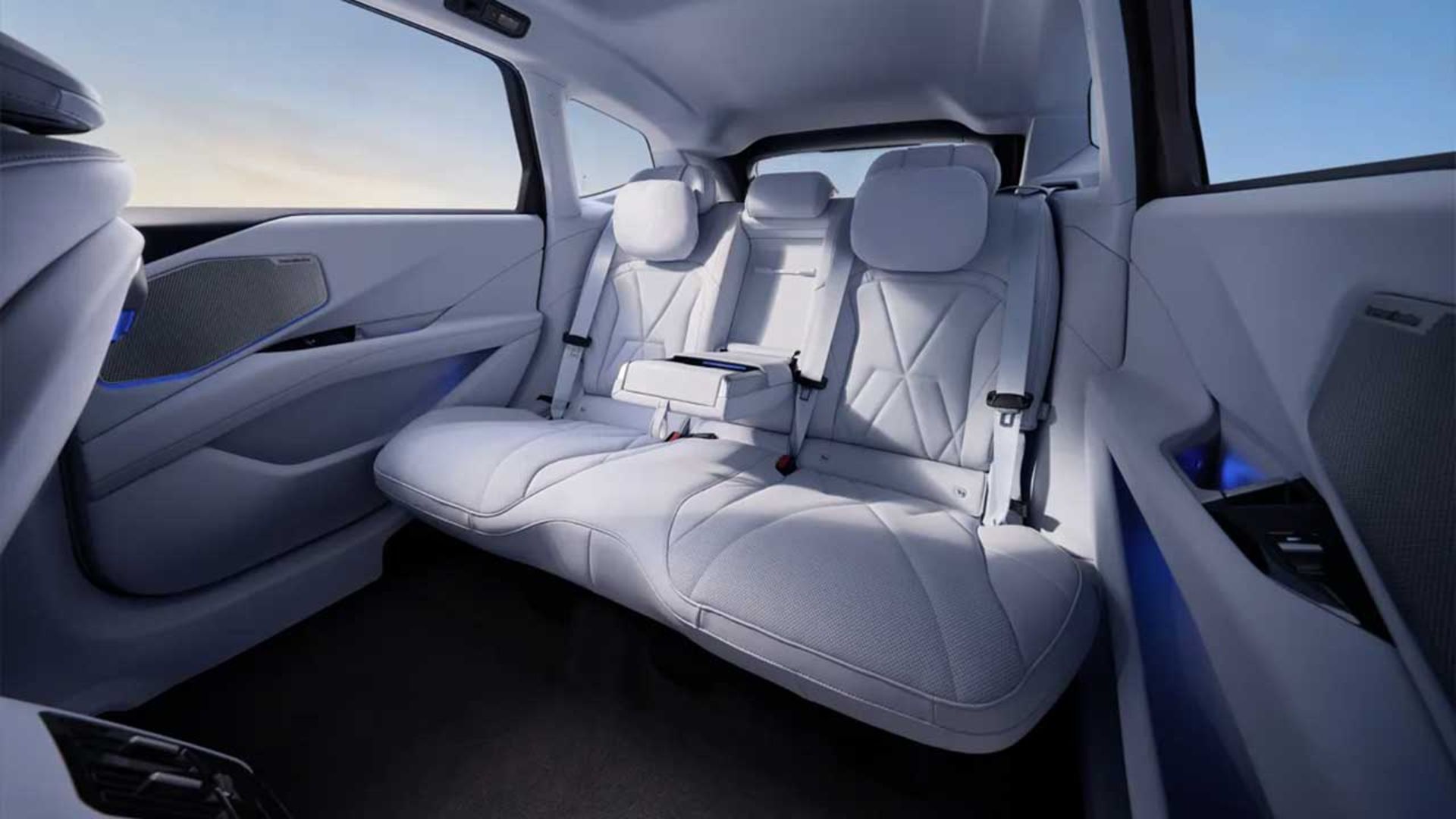 بی‌ام‌و iX3L