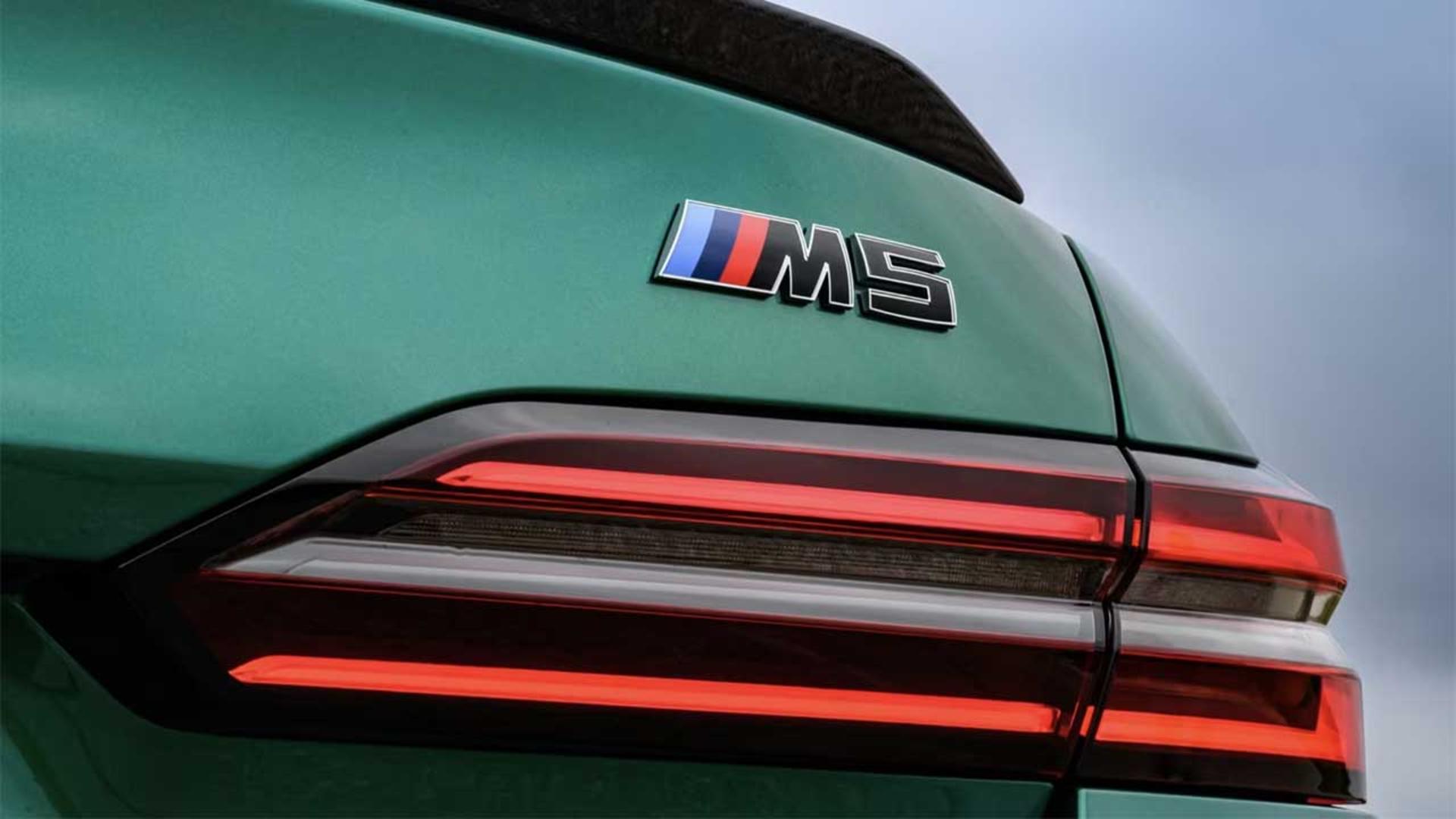 بی ام و M5