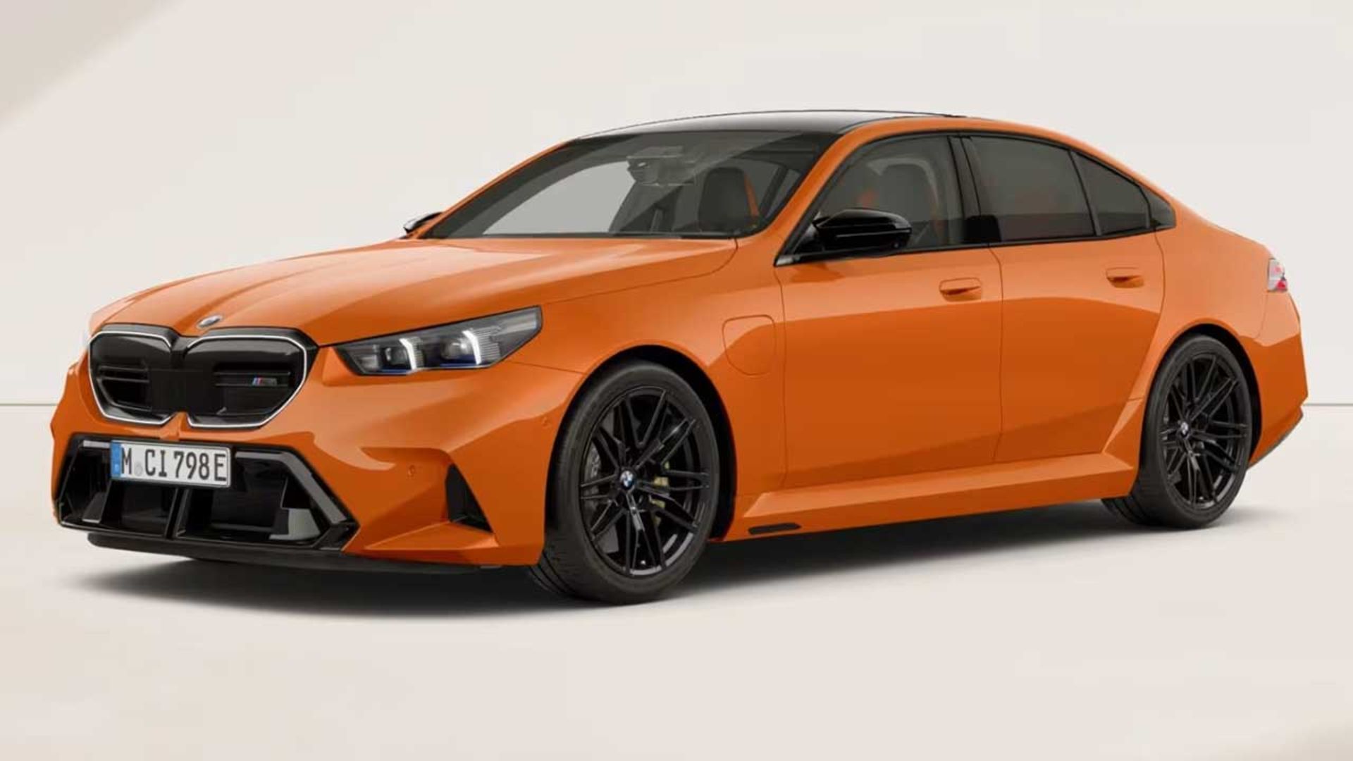 ب‌ام‌و M5 نارنجی آتشین