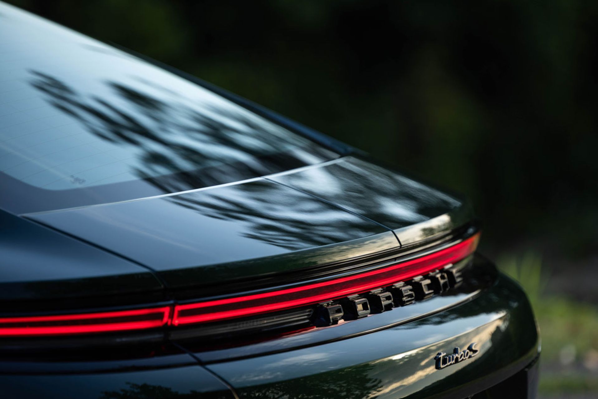 پورشه پانامرا توربو S ای-هیبرید مدل ۲۰۲۵