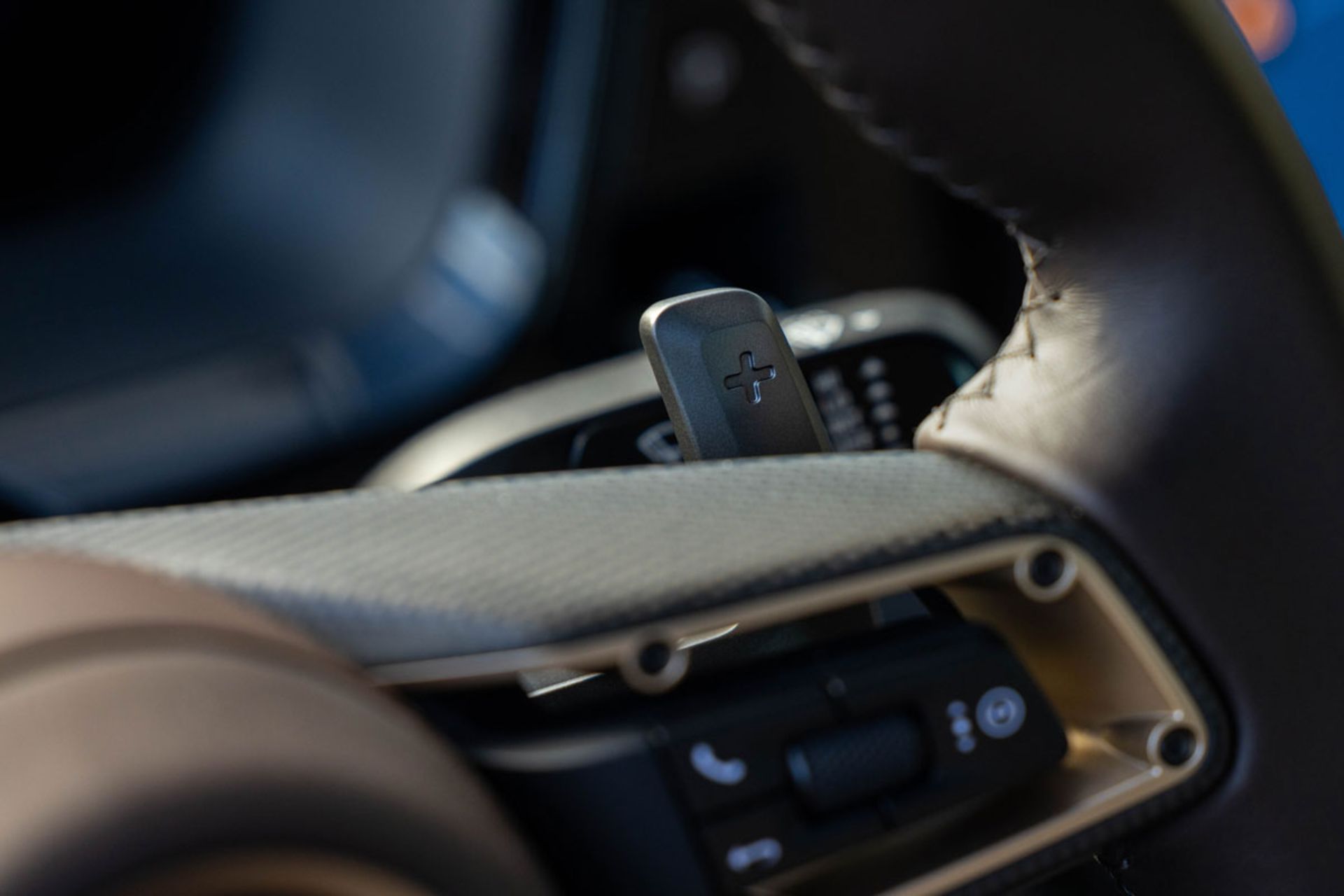 شیفتر پورشه پانامرا توربو S ای-هیبرید مدل ۲۰۲۵