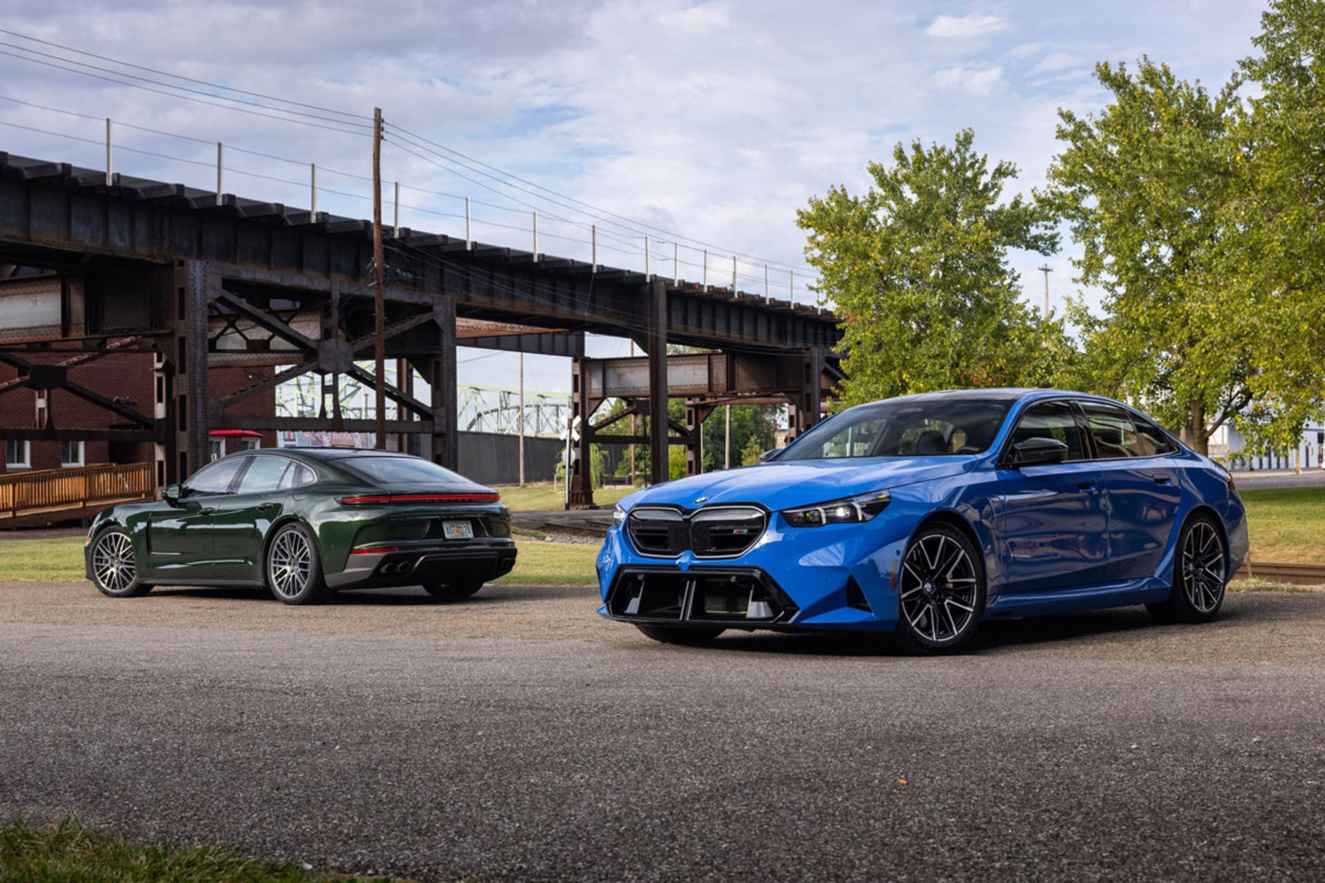 BMW M5 در برابر پورشه پانامرا