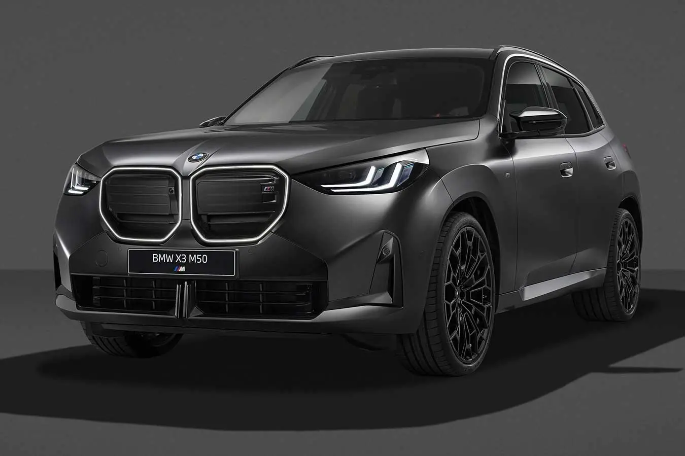 بی‌ام‌و X3 M50 بلک پکیج 