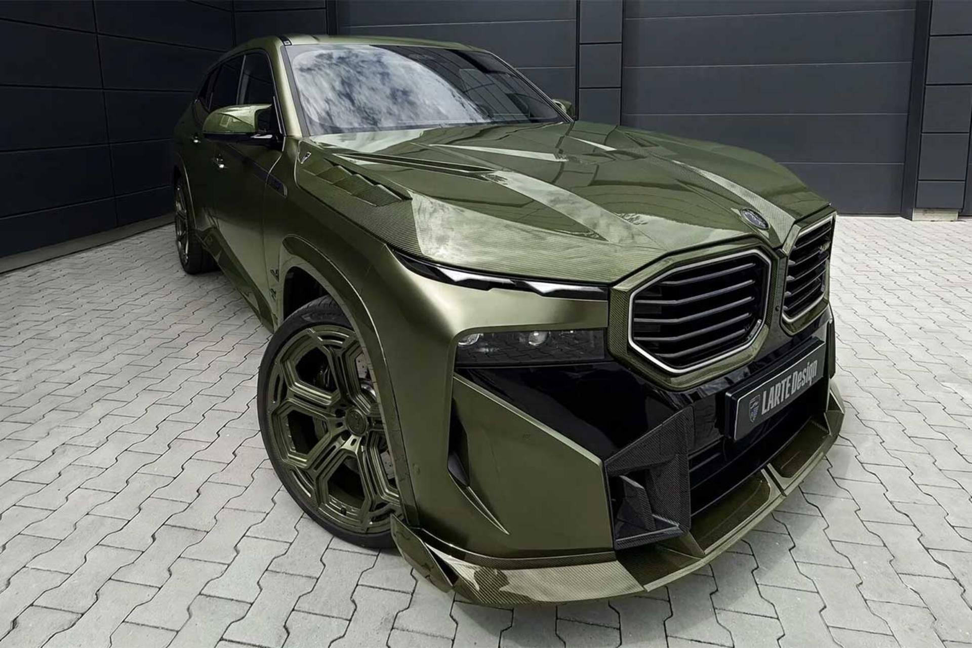 شاسی‌بلند بی‌ام‌و XM (BMW XM) با کیت بدنه و قطعات فیبر کربن لارته دیزاین