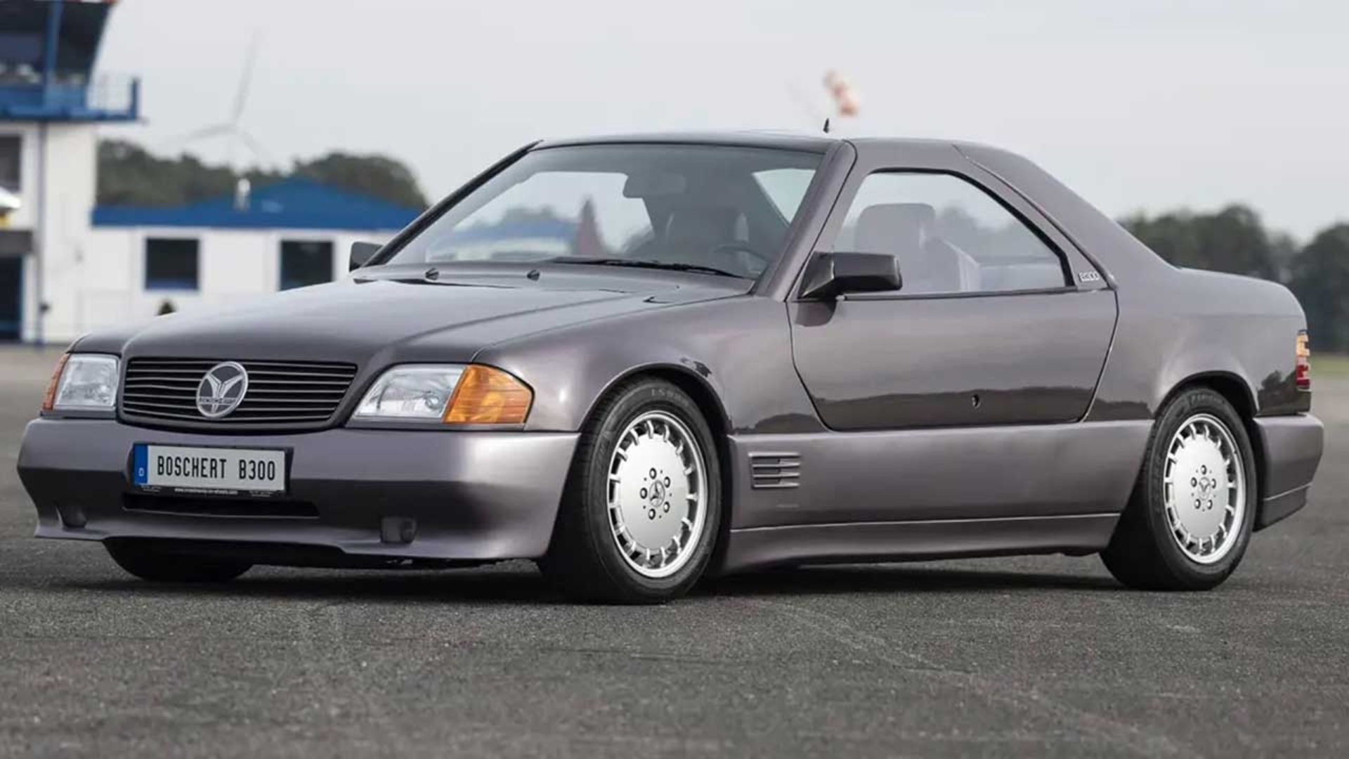 مرسدس بنز بوشرت B300