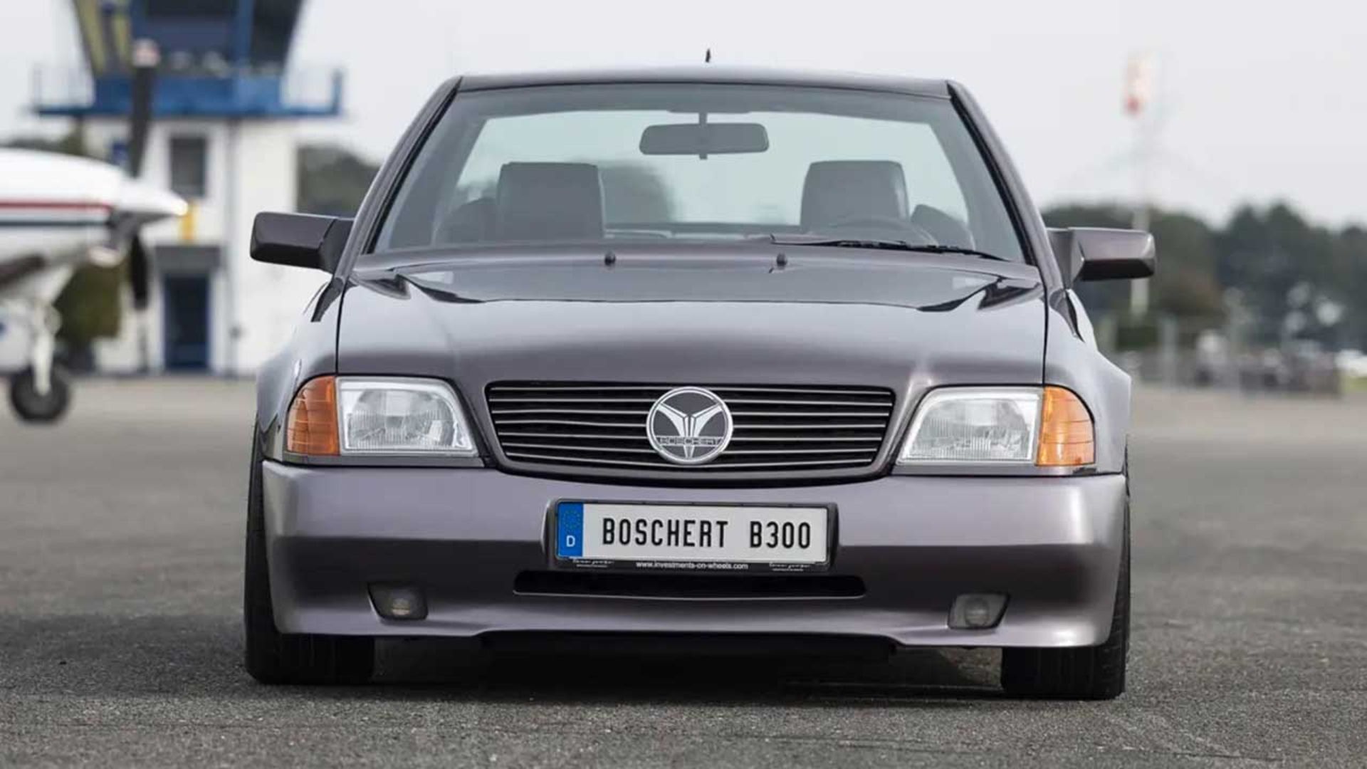 مرسدس بنز بوشرت B300