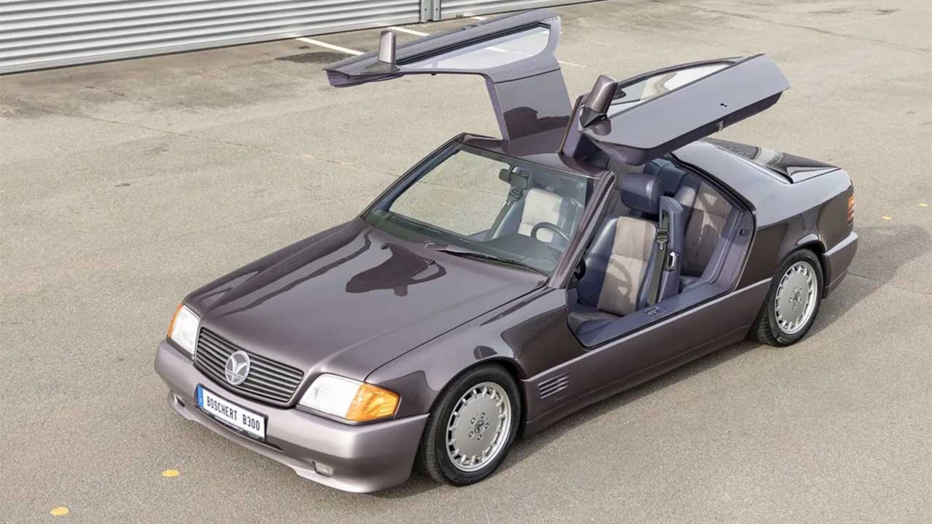 مرسدس بنز بوشرت B300