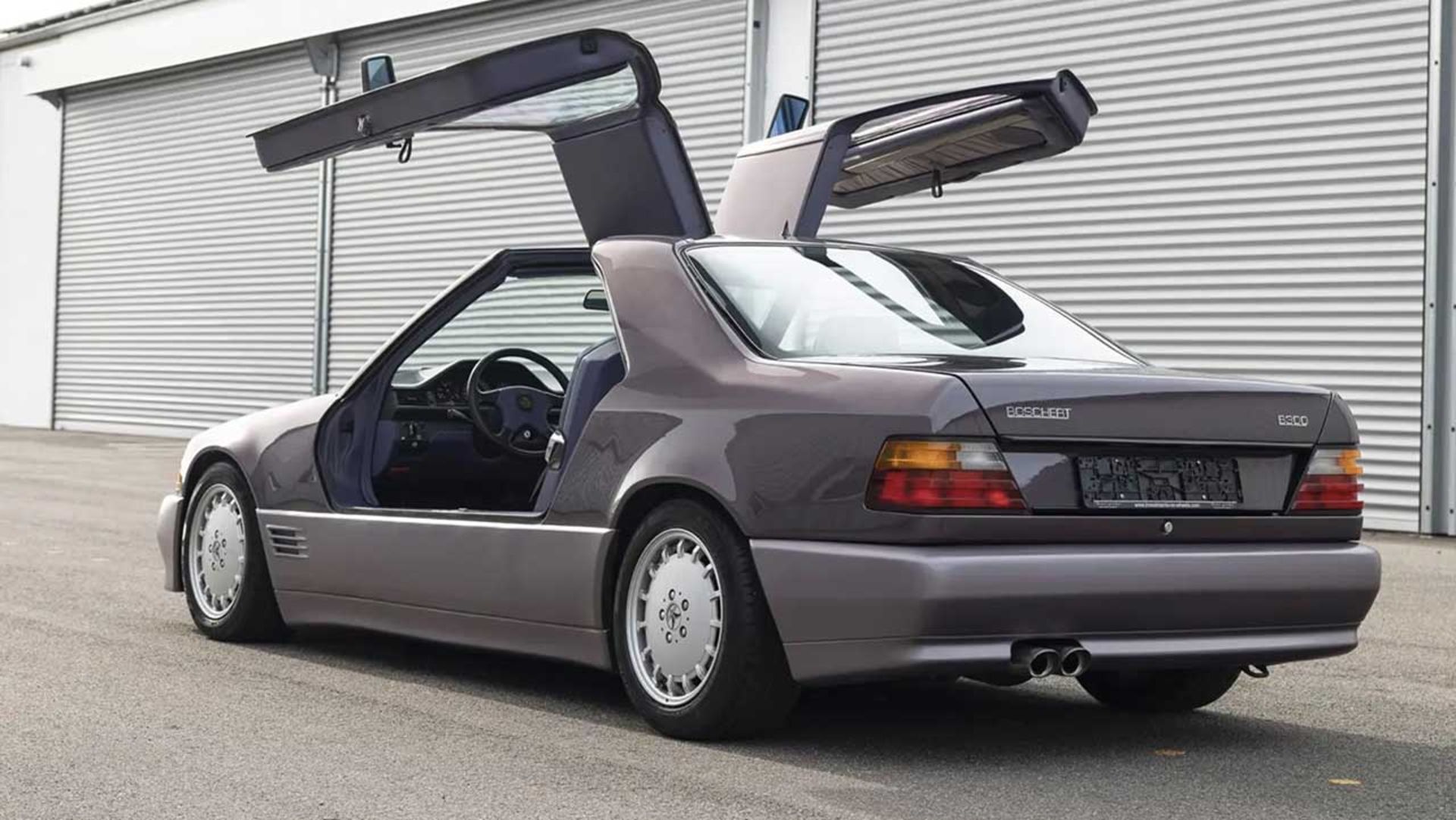 مرسدس بنز بوشرت B300