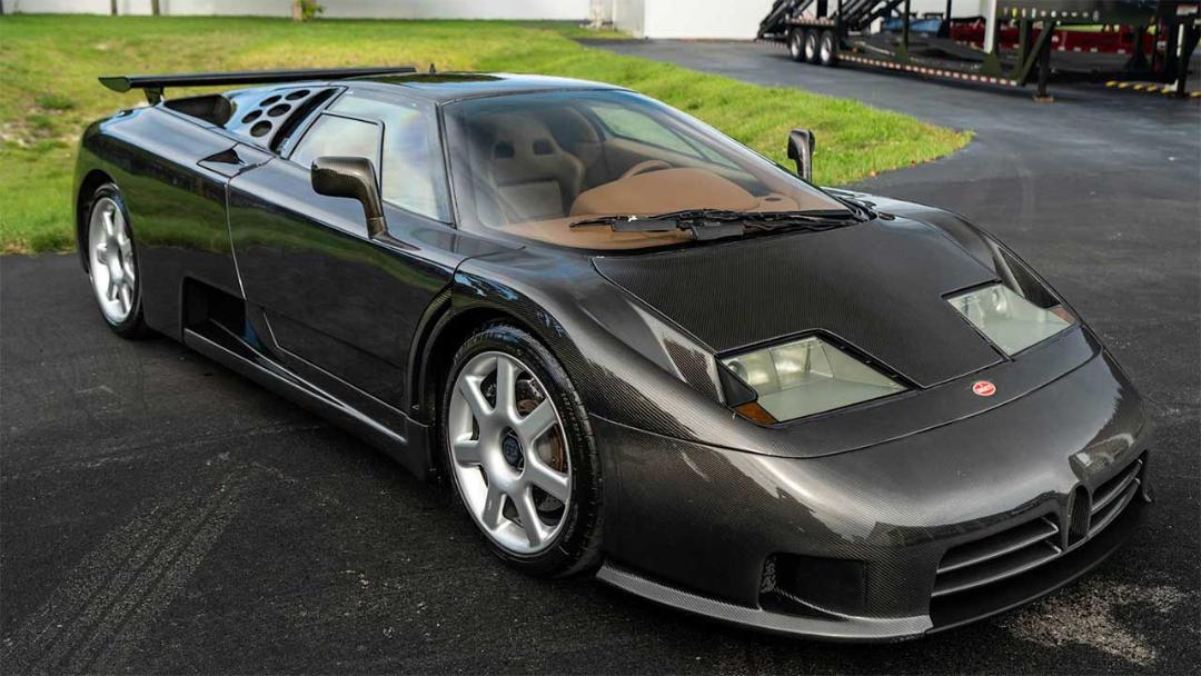 بوگاتی EB110 SS با بدنه فیبر کربنی