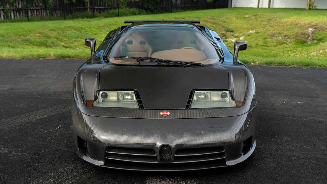 بوگاتی EB110 SS با بدنه فیبر کربنی