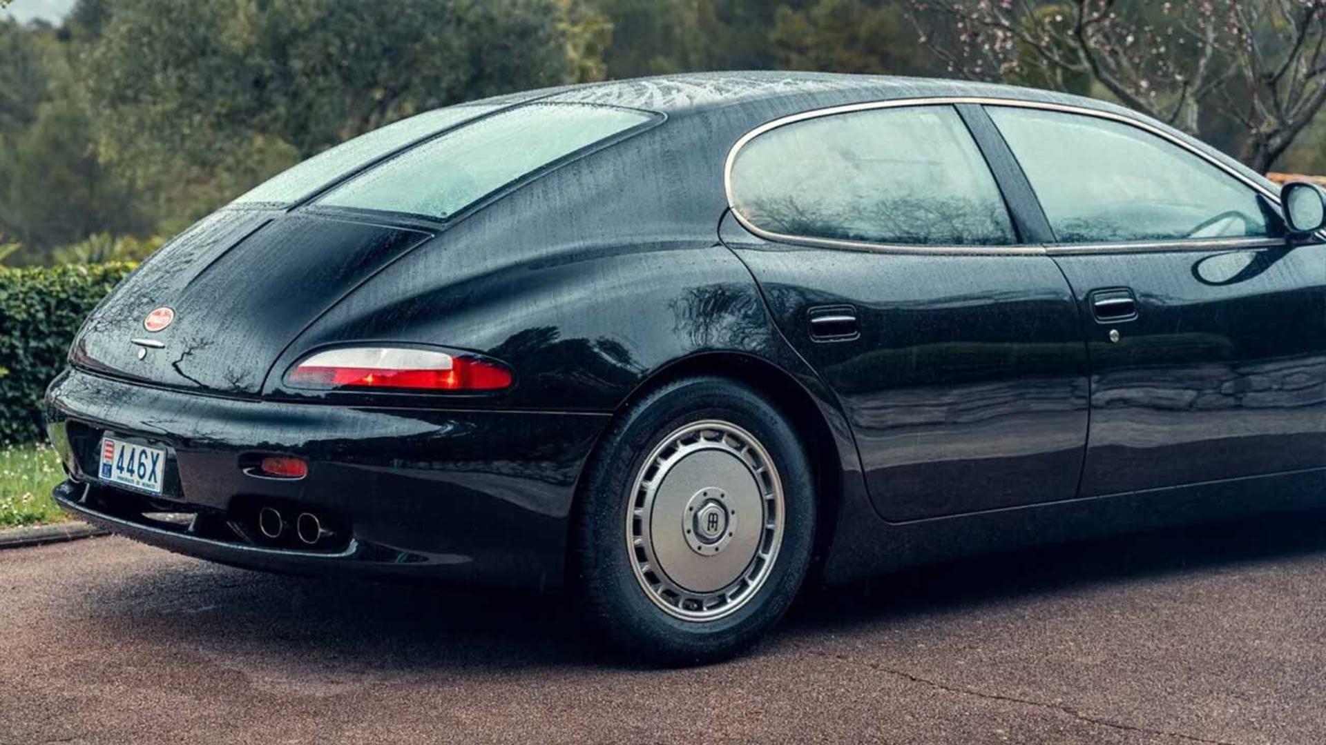 بوگاتی EB112