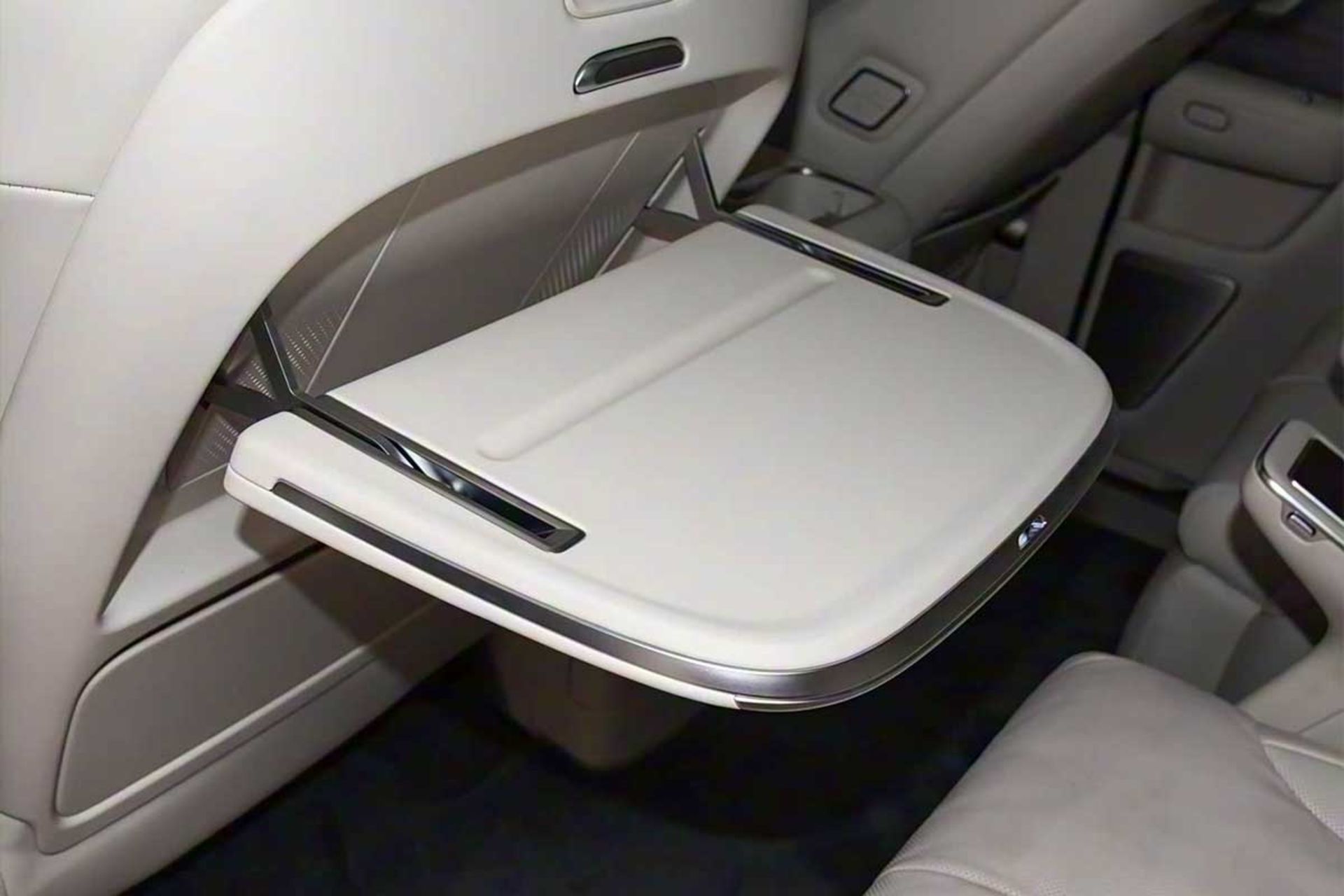 بیوک الکترا انکاسا