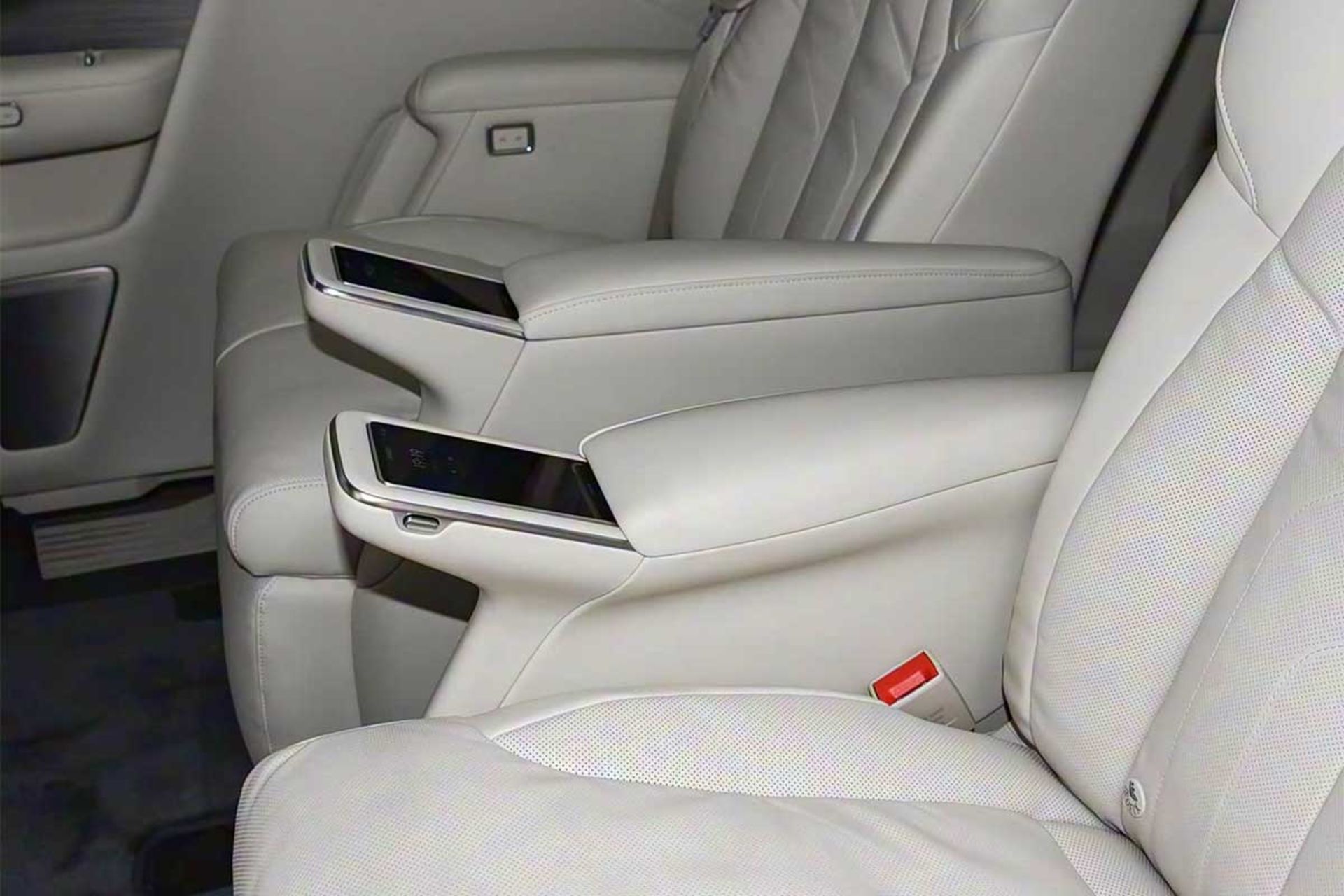 بیوک الکترا انکاسا