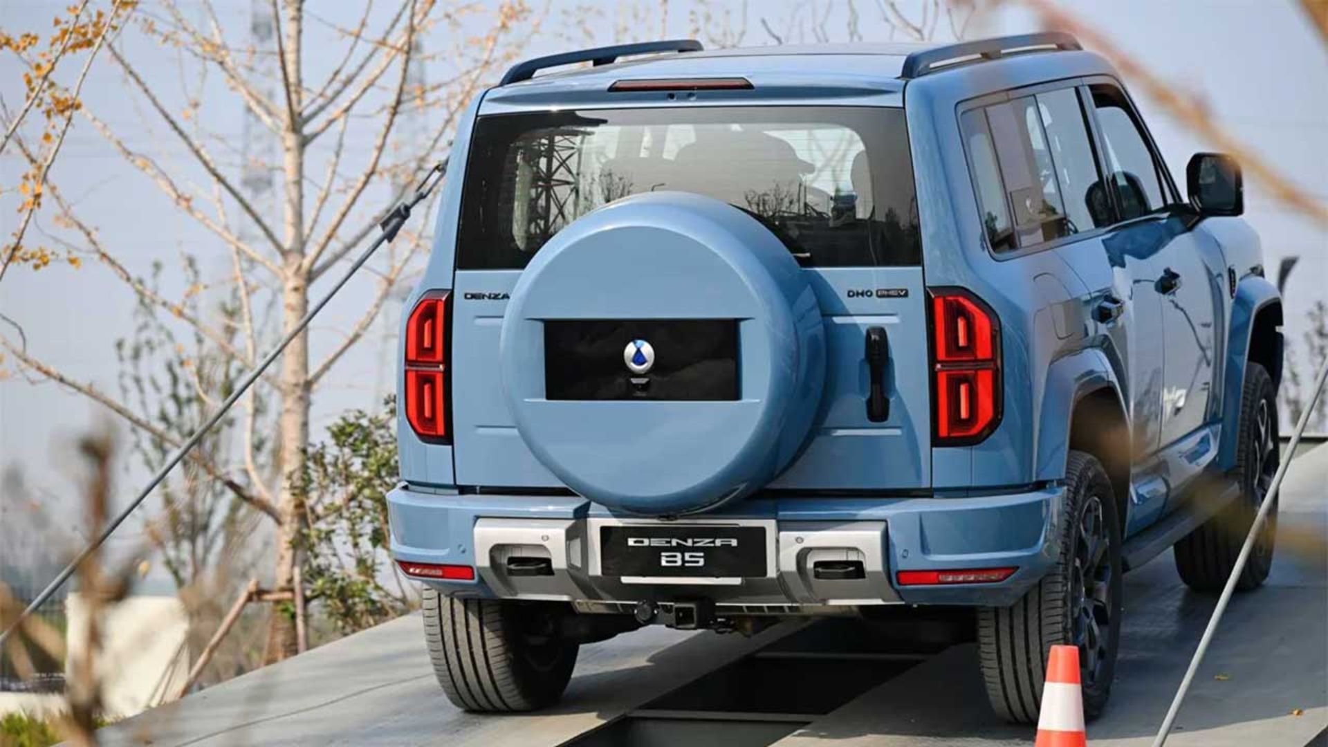 بی‌وای‌دی دنزا B5