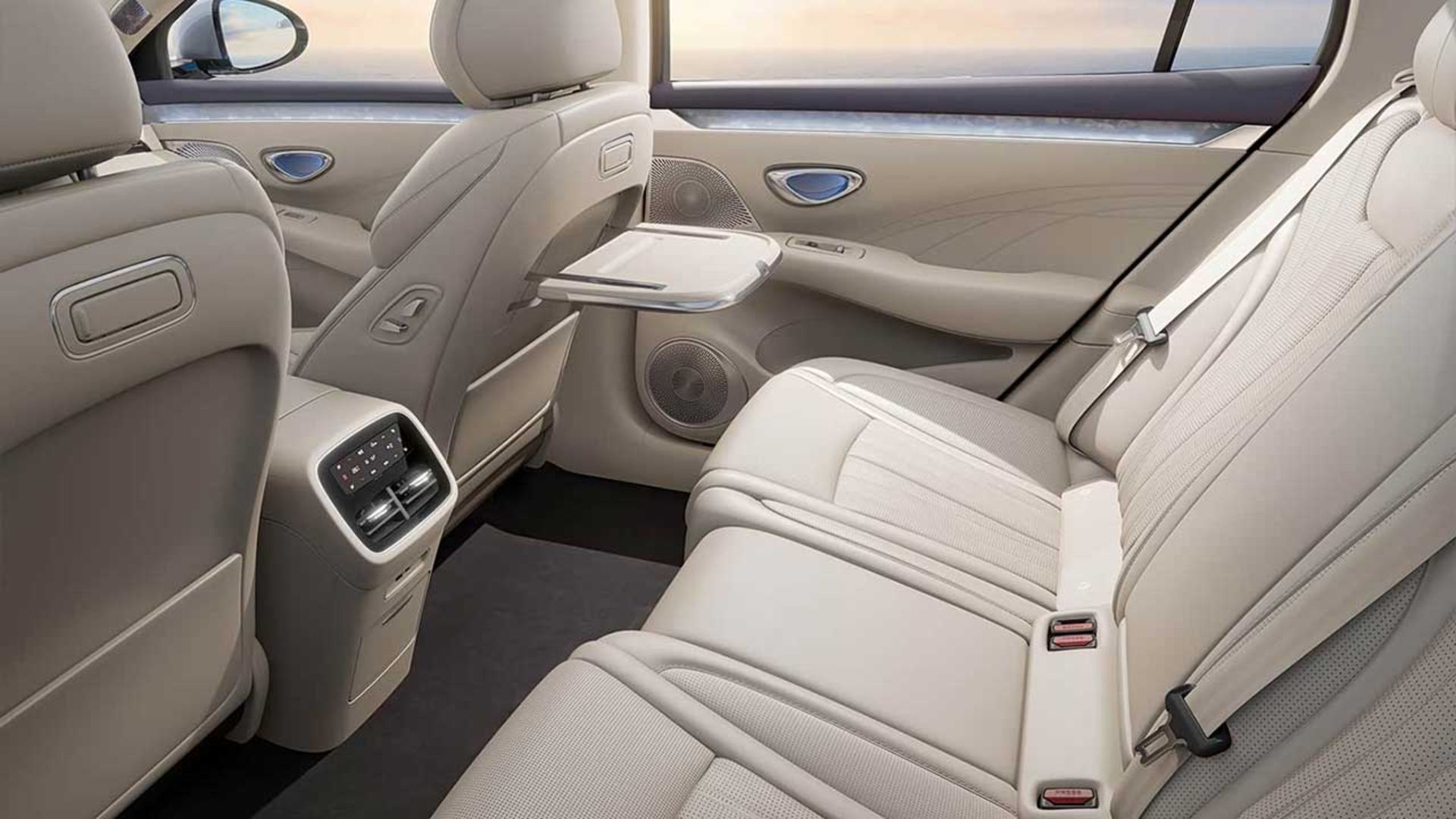 بی‌وای‌دی سیل 08