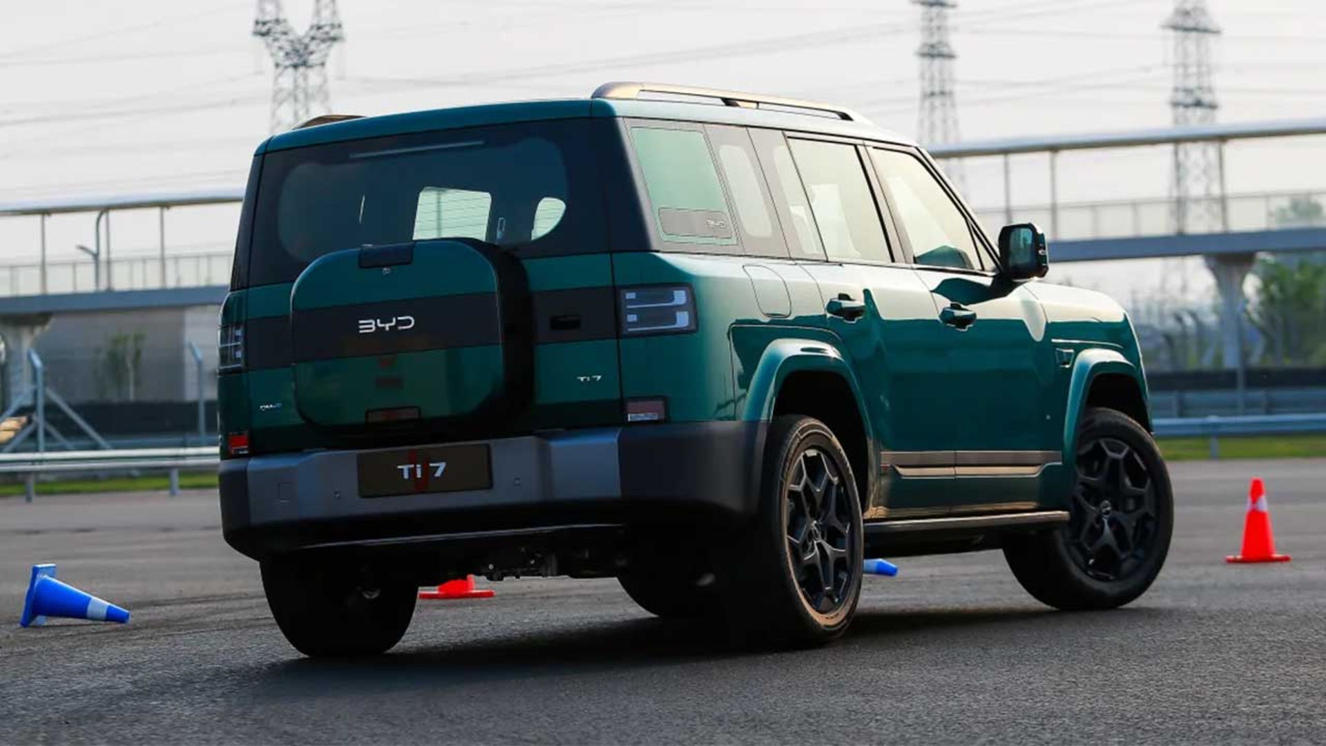 بی‌وای‌دی Ti7
