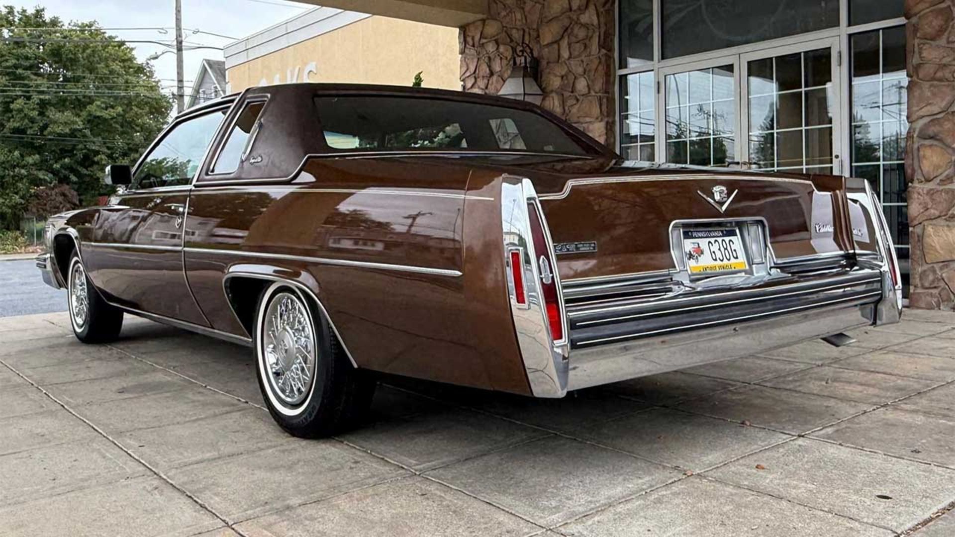 کادیلاک دویل کوپه 1979