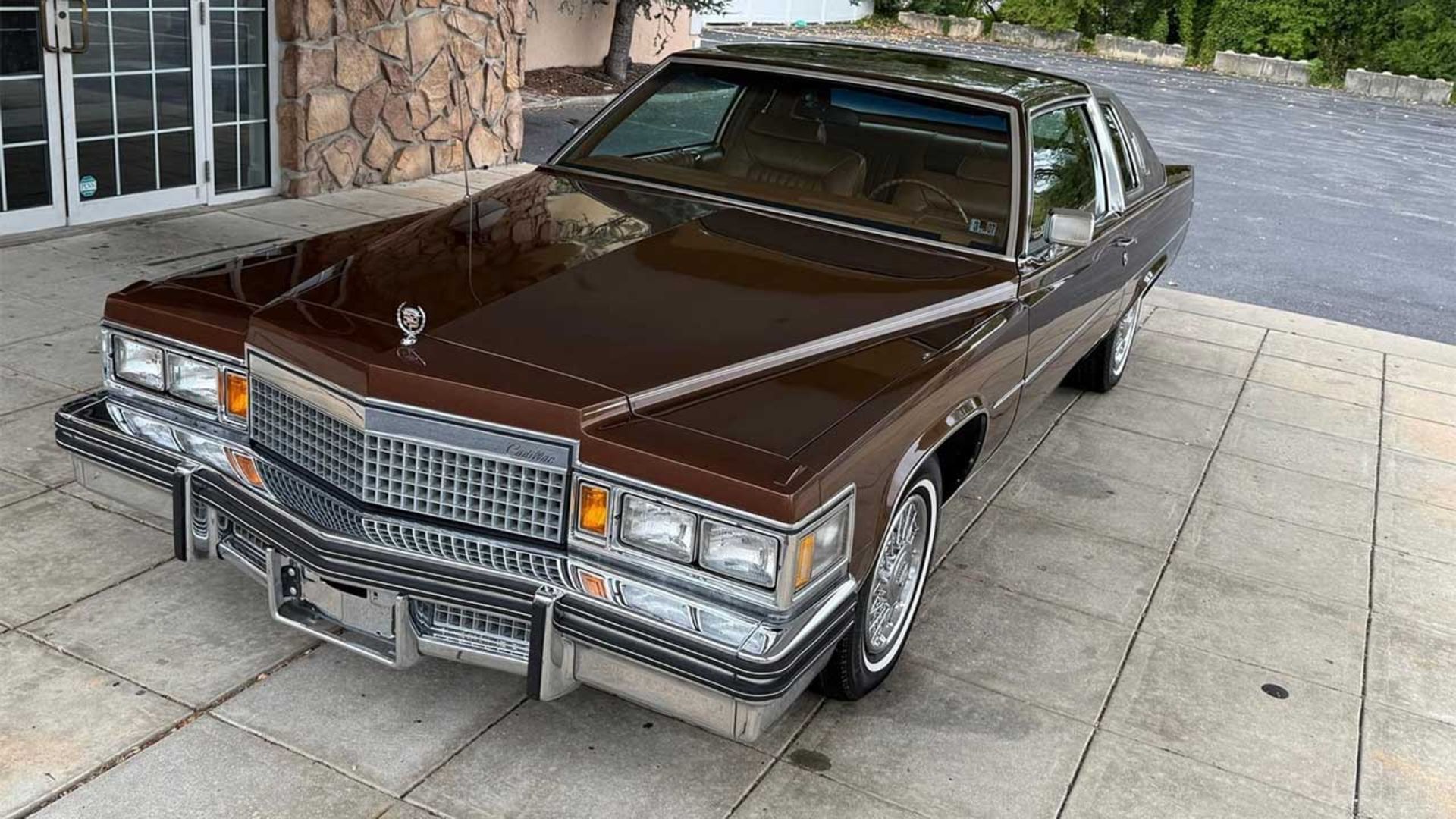 کادیلاک دویل کوپه 1979