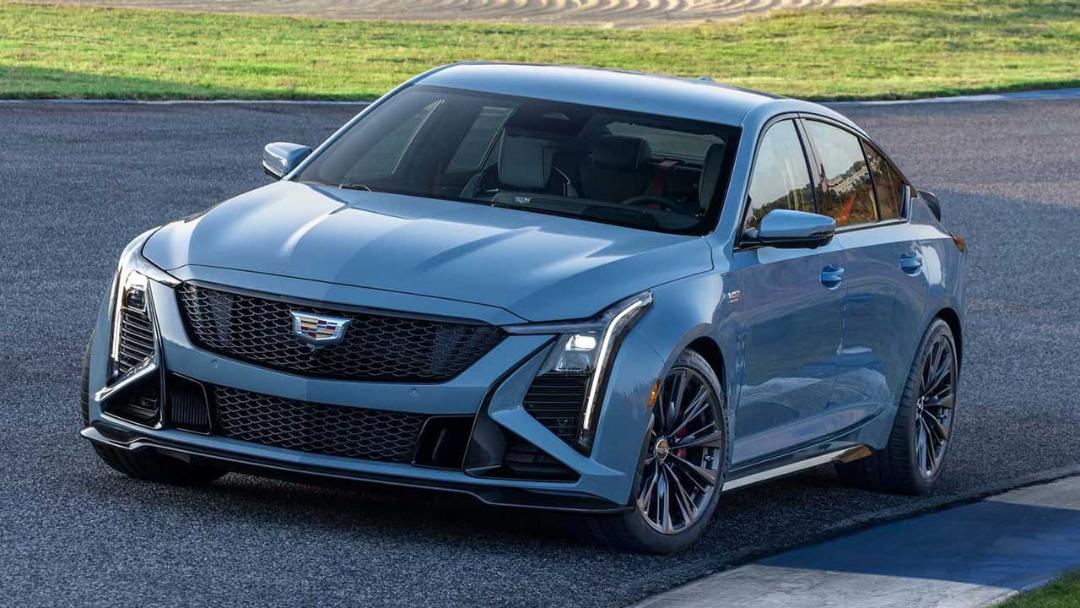 کادیلاک CT5-V بلک‌وینگ 