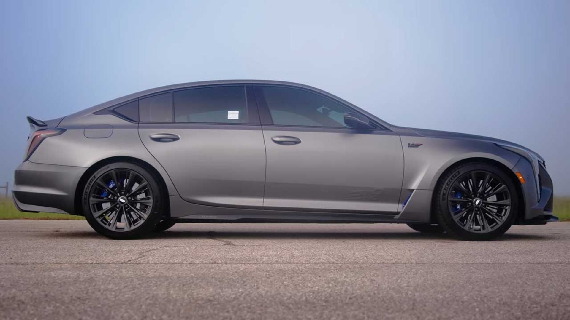 کادیلاک CT5-V بلک‌وینگ لمونستر هنسی