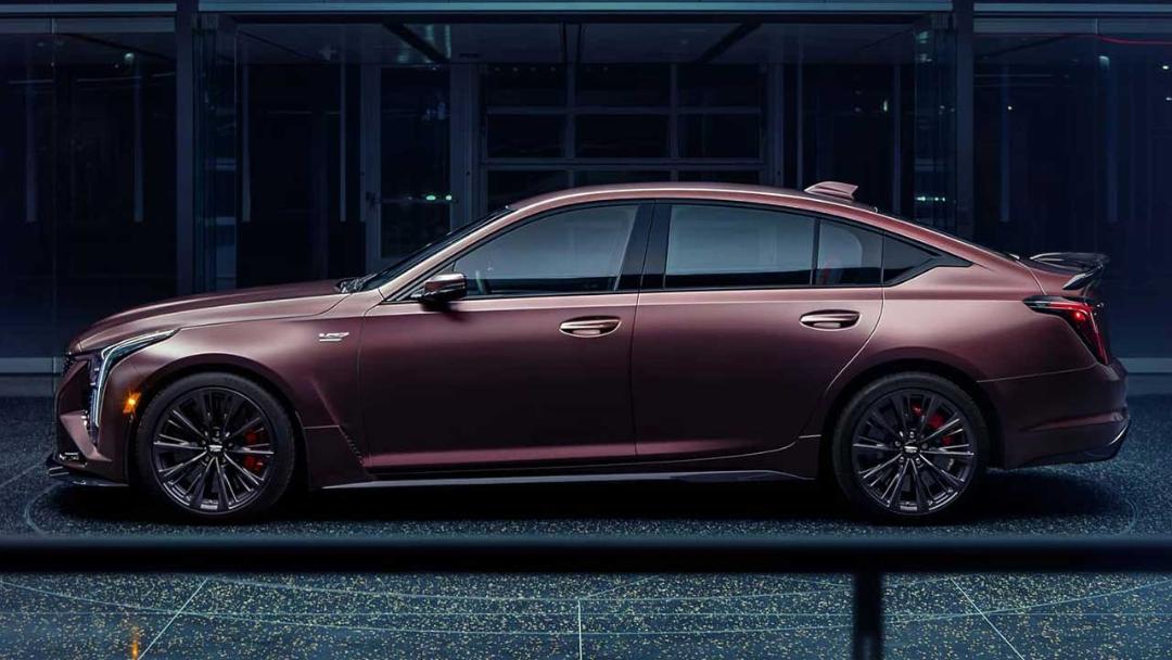 کادیلاک CT5-V بلک‌وینگ سفارشی 