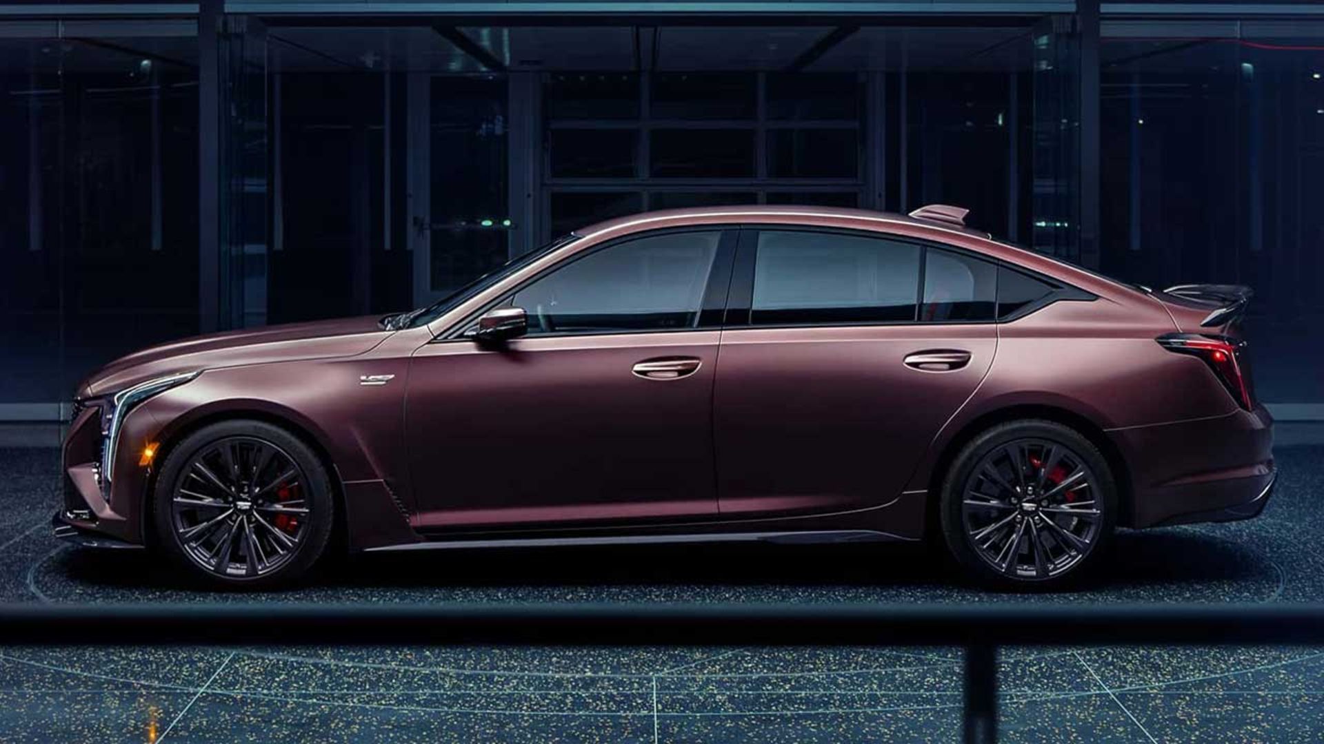 کادیلاک CT5-V بلک‌وینگ سفارشی 