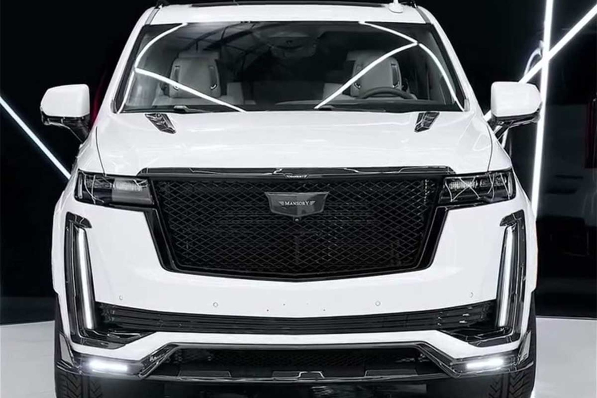 کادیلاک اسکالید منصوری