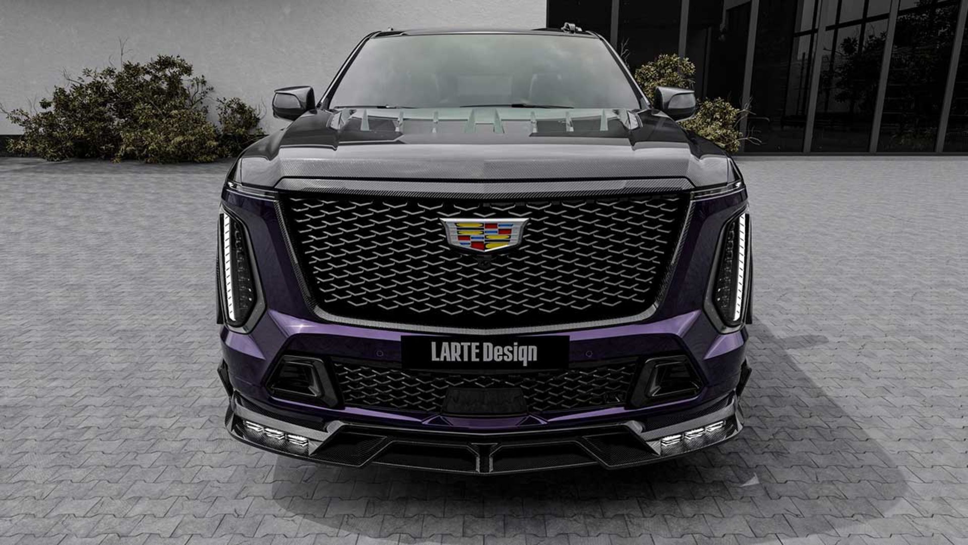 کادیلاک اسکالید V با کیت لارته دیزاین