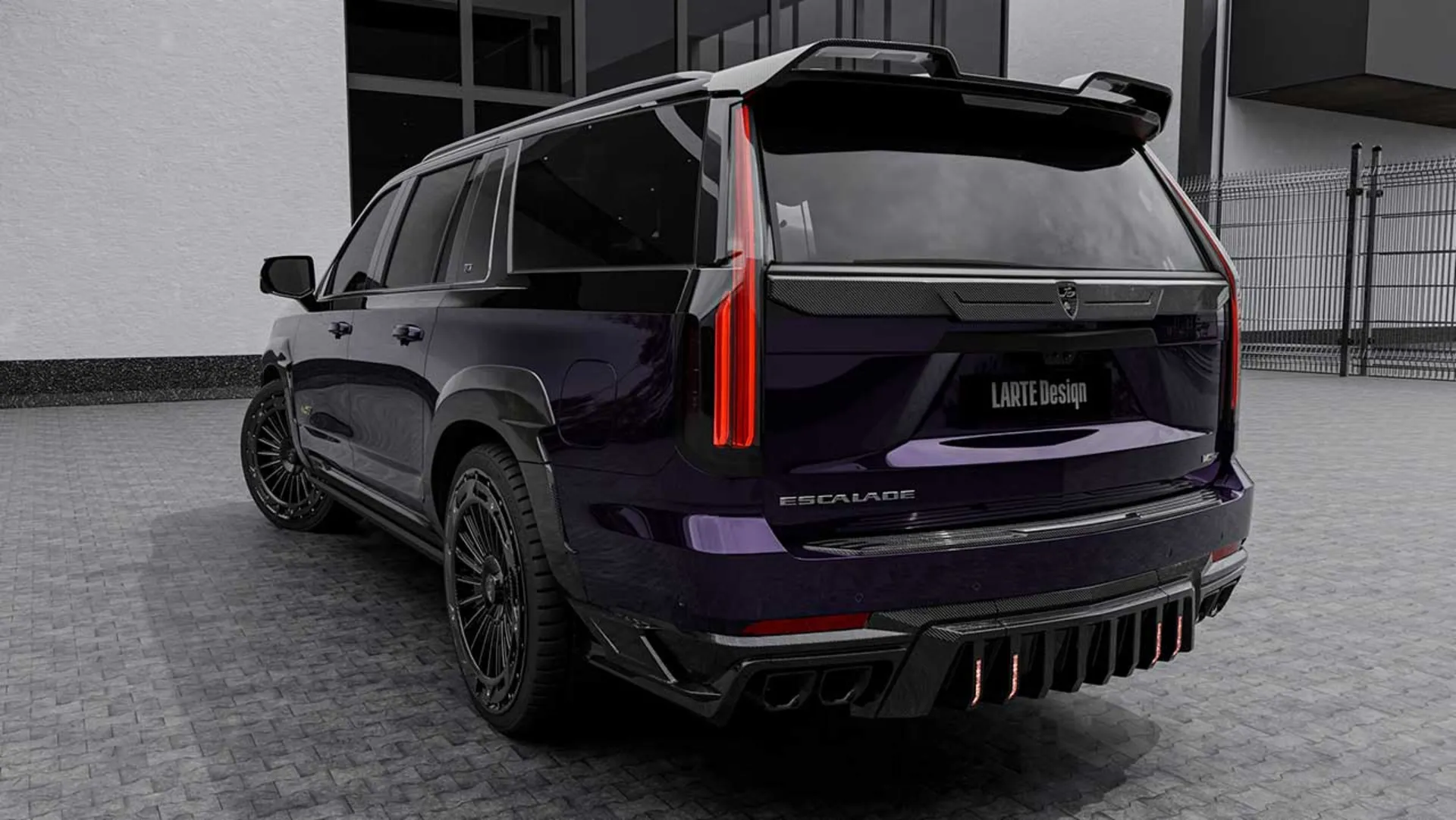 کادیلاک اسکالید V با کیت لارته دیزاین