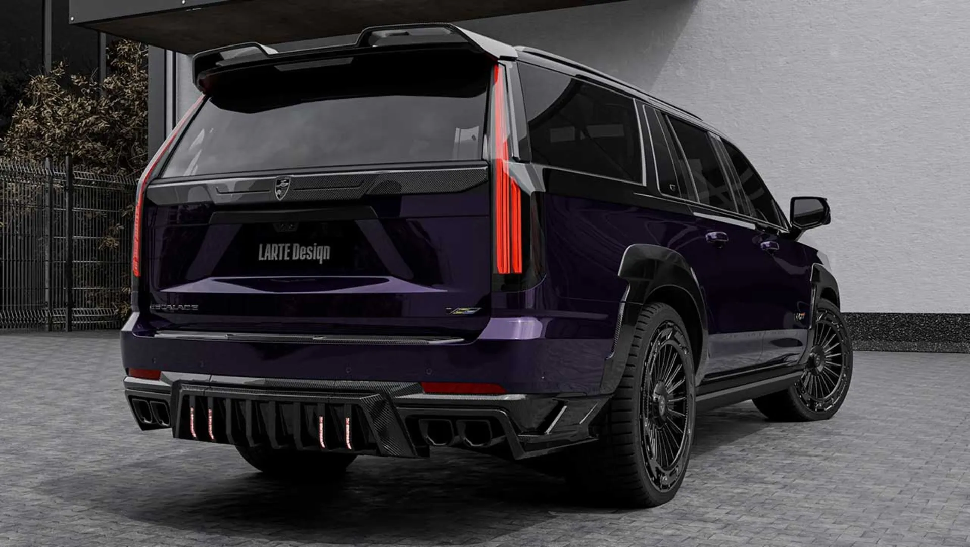 کادیلاک اسکالید V با کیت لارته دیزاین