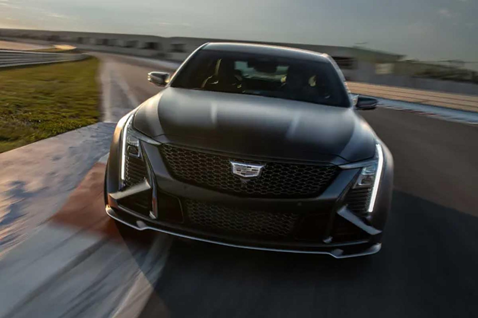 کادیلاک CT5-V بلگ وینگ کلکتور F1