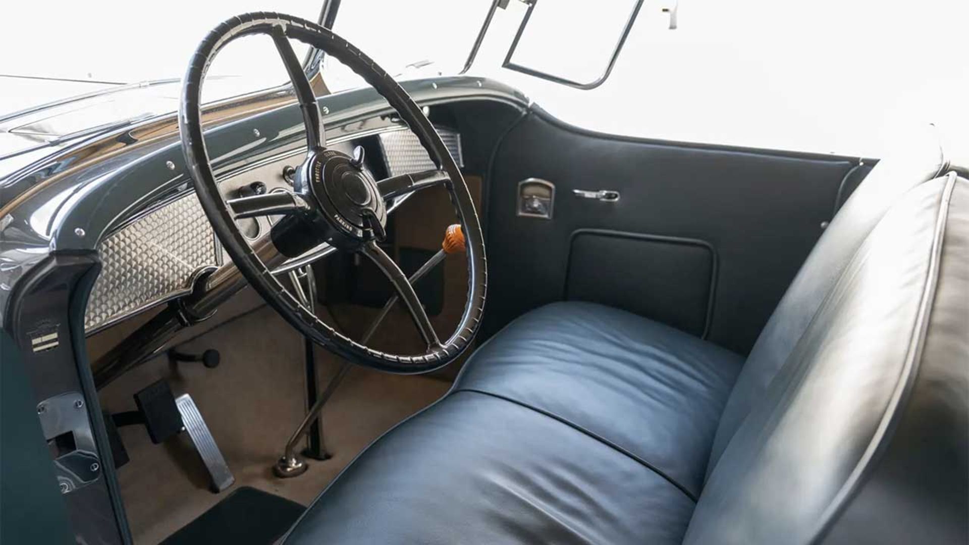 کادیلاک V16 اسپرت فیتون 1930