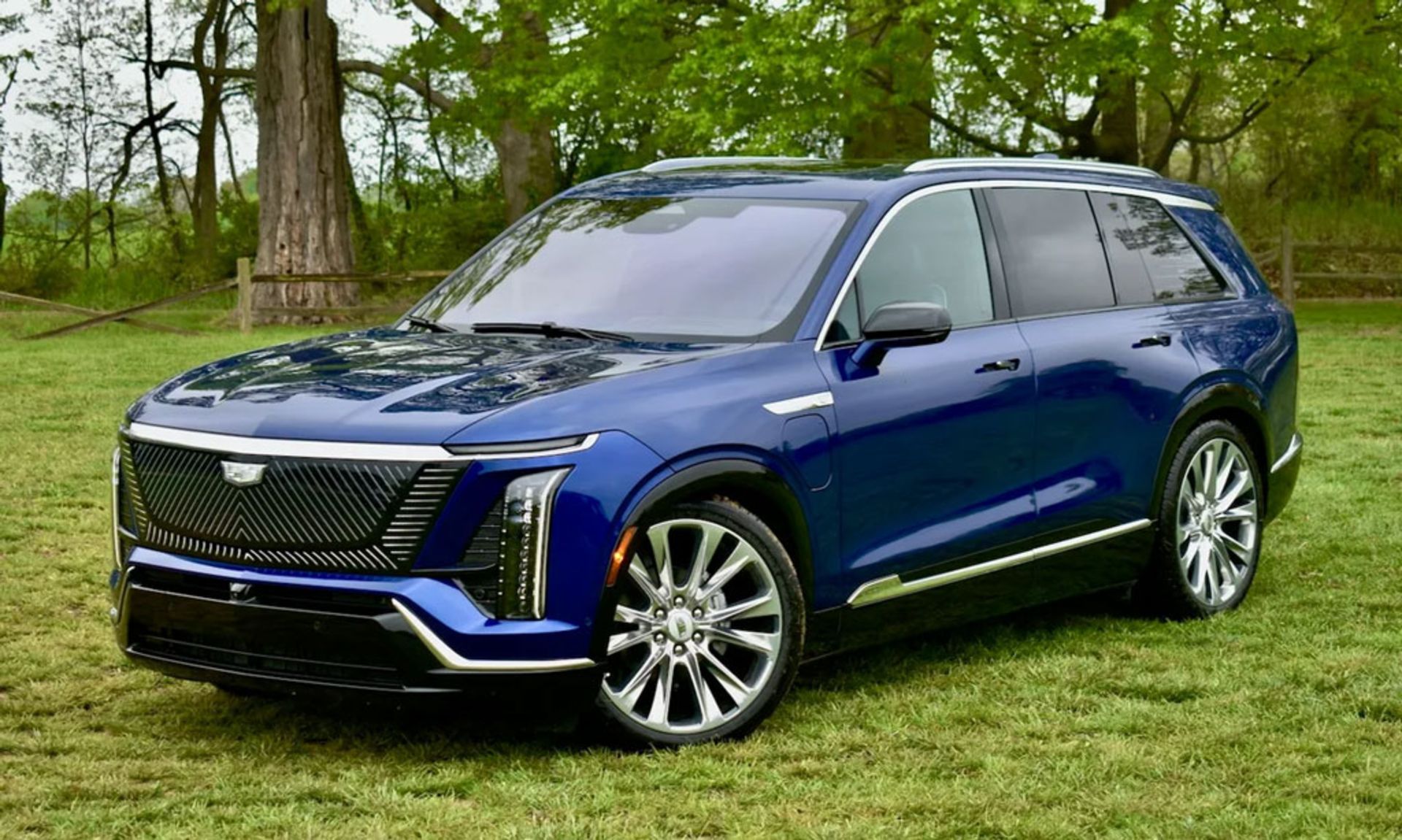 کادیلاک ویستیک 2026