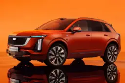 کادیلاک XT5 پلاگین‌هیبرید 