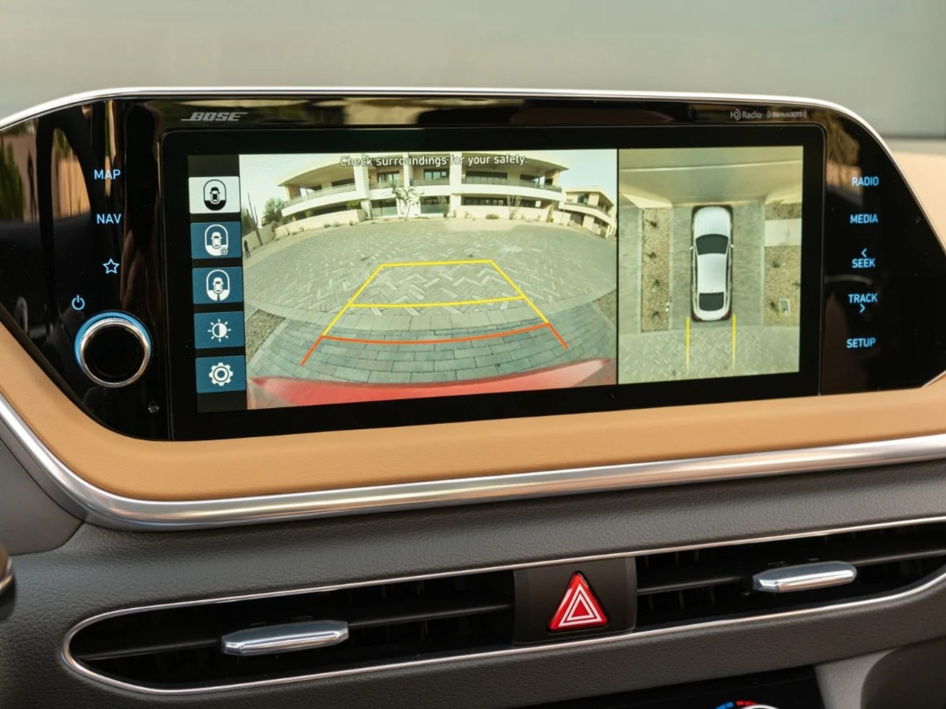 مانیتور ماشین